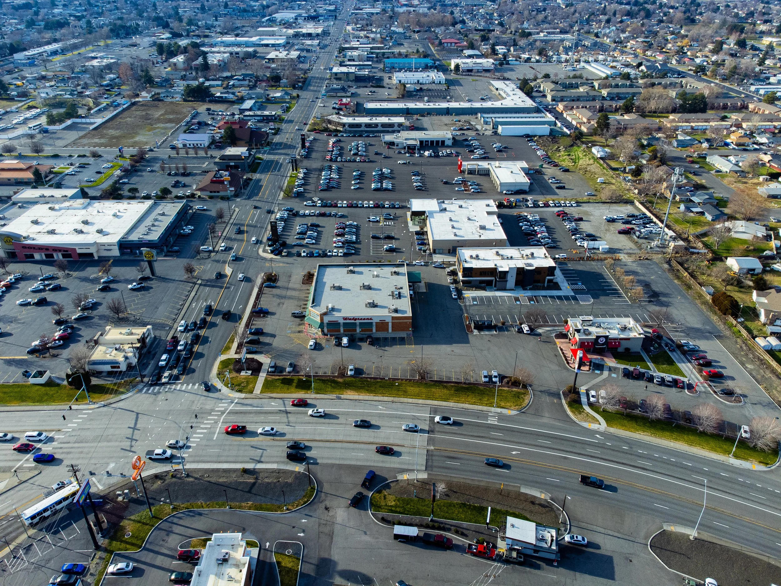 Property_2800-West-Clearwater-Ave-Kennewick-WA-99336_Aerial-photo-25.jpg