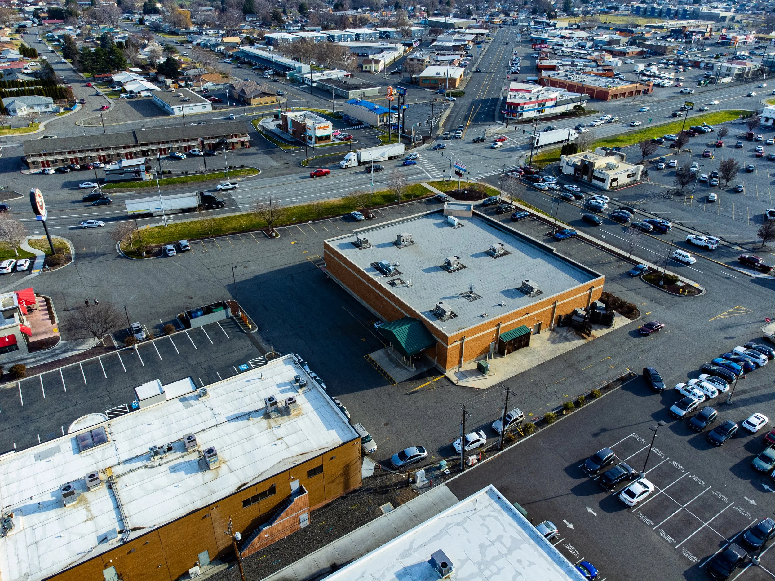 Property_2800-West-Clearwater-Ave-Kennewick-WA-99336_Aerial-photo-40.jpg