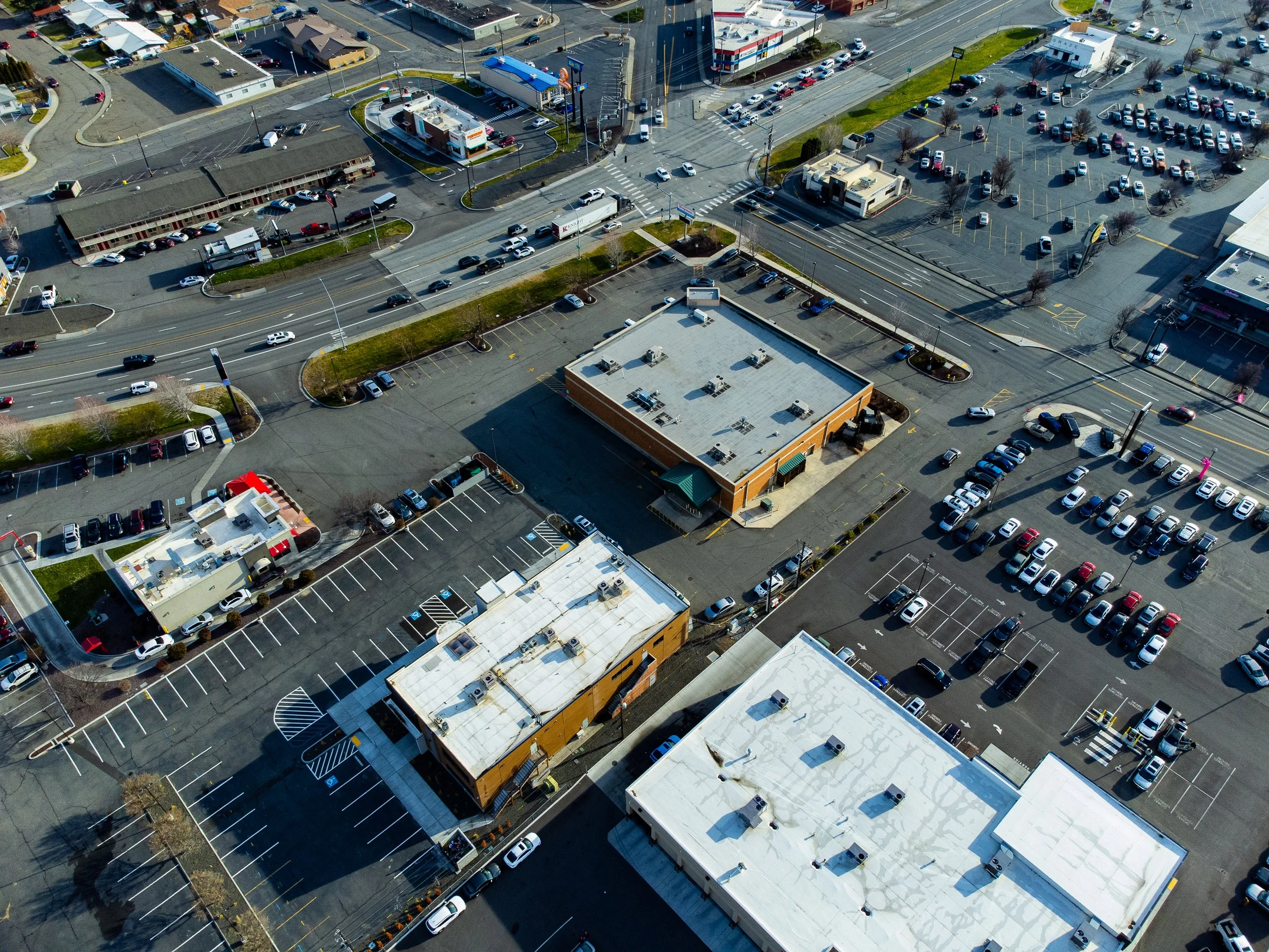 Property_2800-West-Clearwater-Ave-Kennewick-WA-99336_Aerial-photo-30.jpg