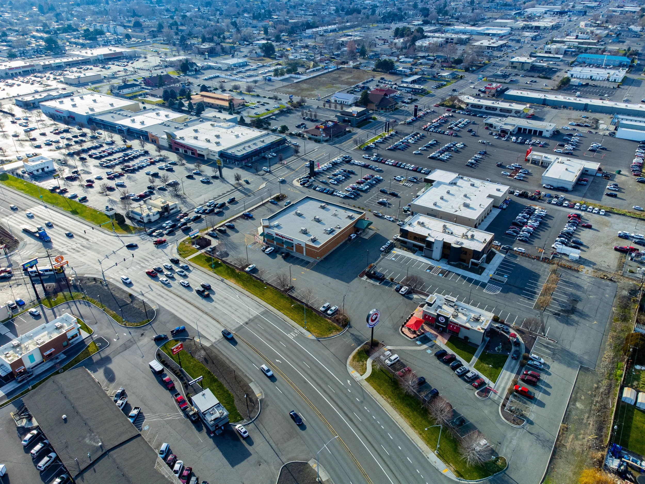 Property_2800-West-Clearwater-Ave-Kennewick-WA-99336_Aerial-photo-24.jpg