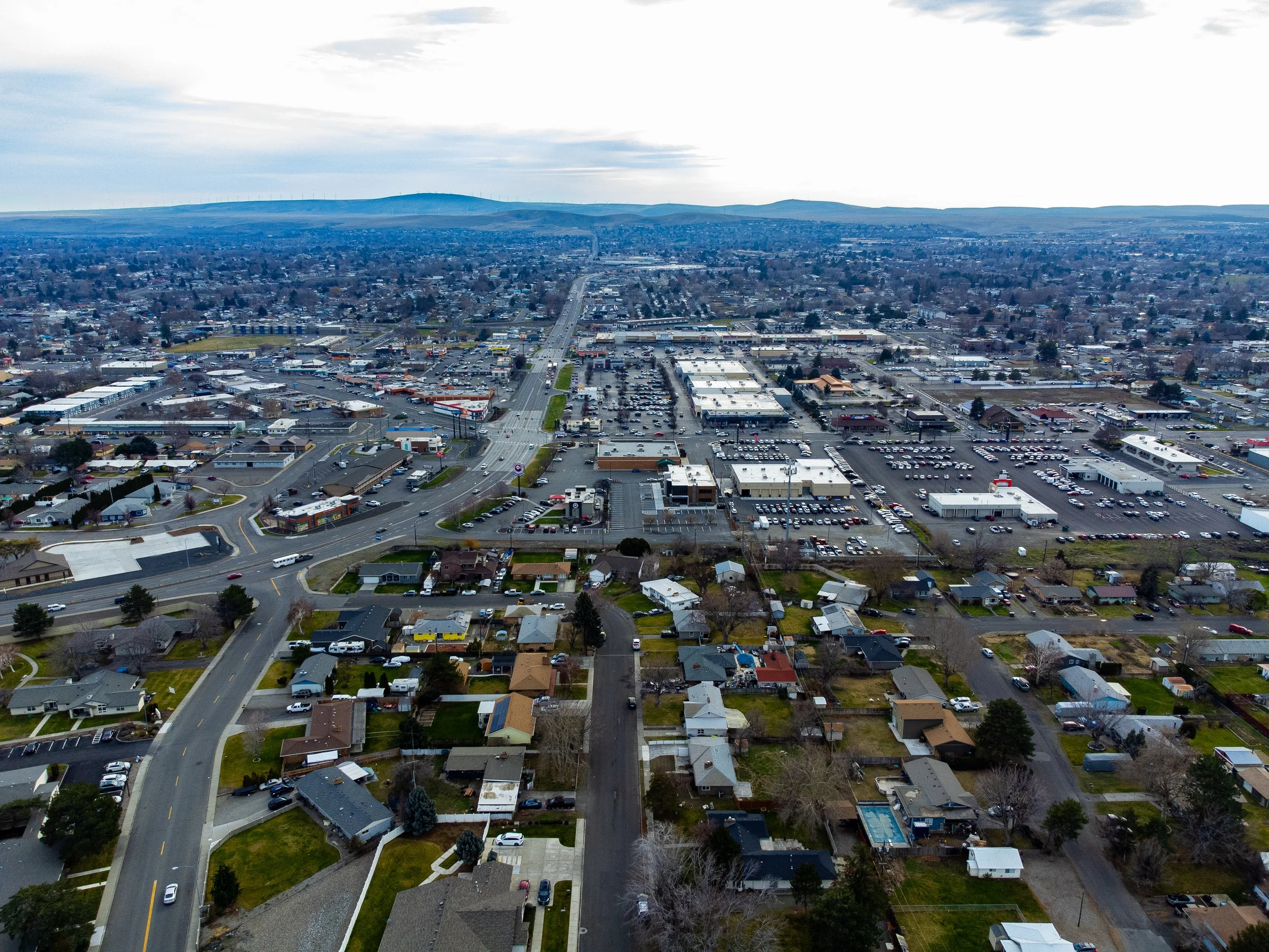 Property_2800-West-Clearwater-Ave-Kennewick-WA-99336_Aerial-photo-10.jpg