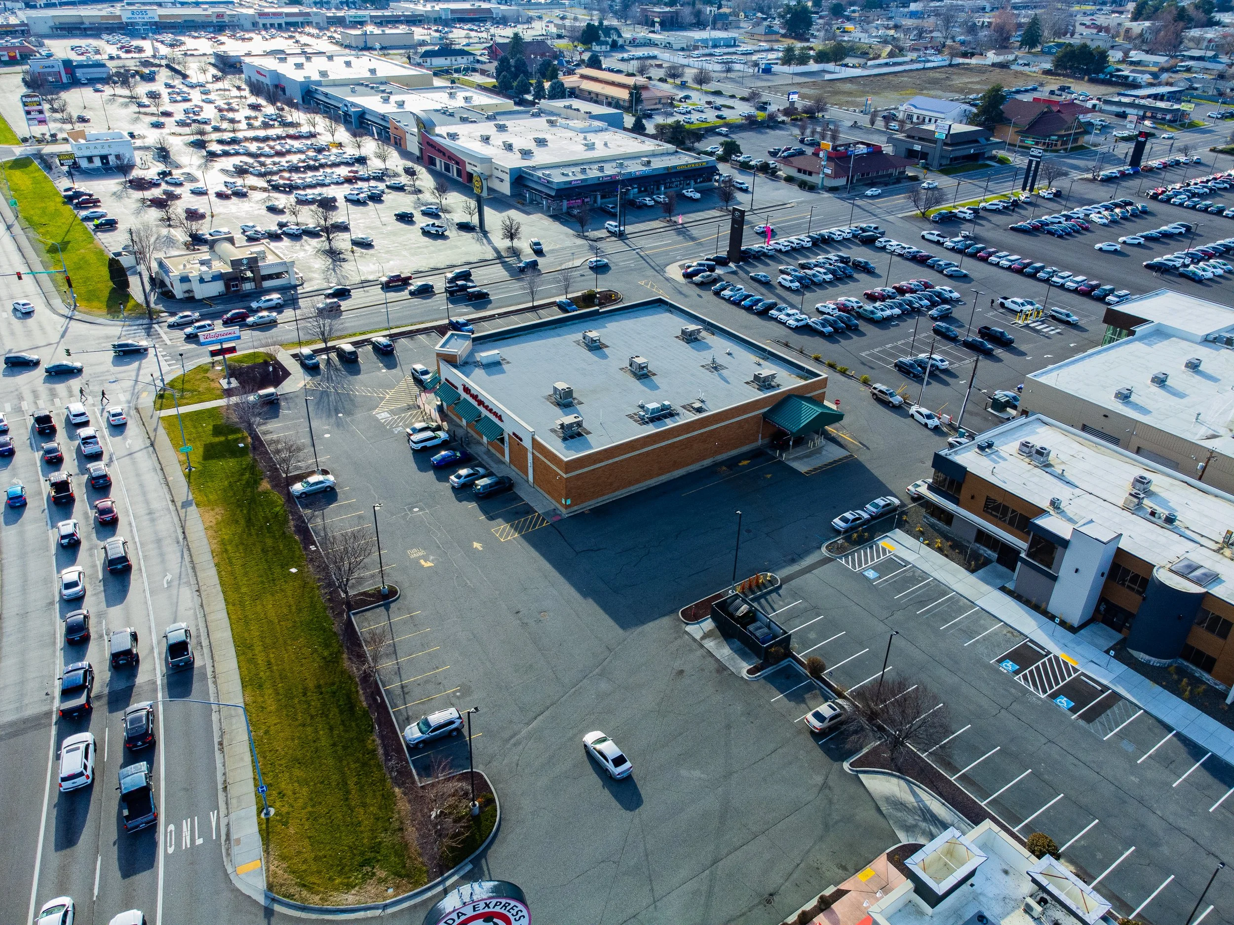 Property_2800-West-Clearwater-Ave-Kennewick-WA-99336_Aerial-photo-43.jpg