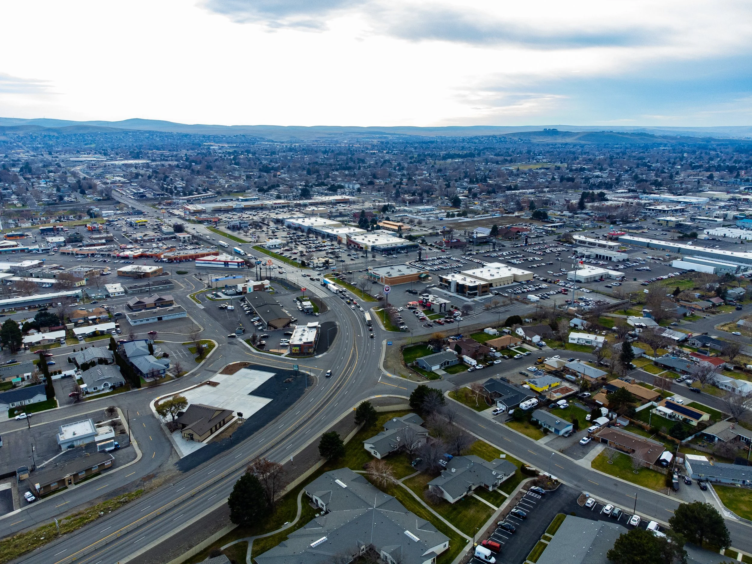 Property_2800-West-Clearwater-Ave-Kennewick-WA-99336_Aerial-photo-12.jpg