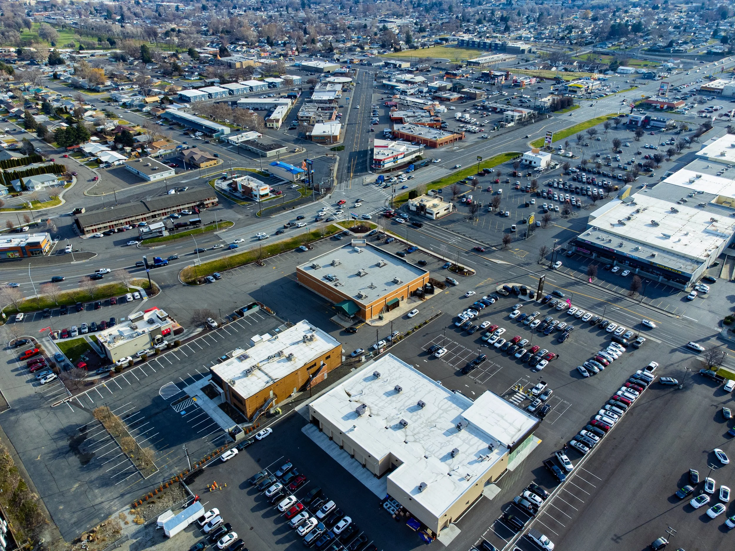 Property_2800-West-Clearwater-Ave-Kennewick-WA-99336_Aerial-photo-22.jpg