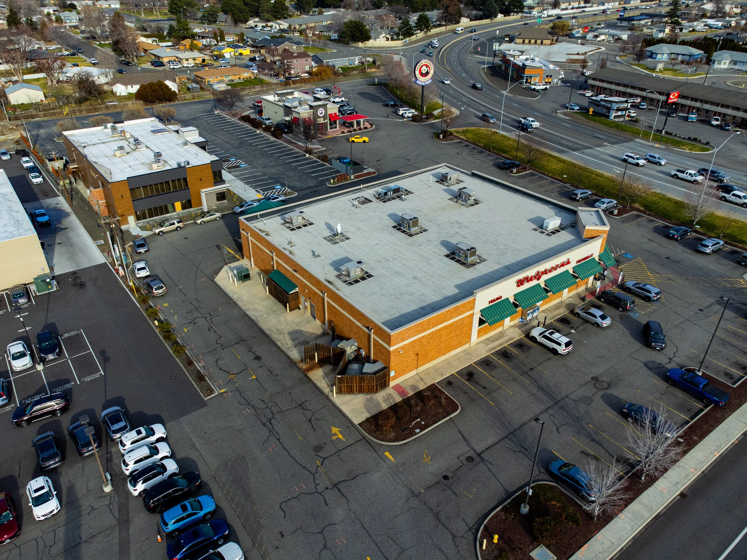 Property_2800-West-Clearwater-Ave-Kennewick-WA-99336_Aerial-photo-56.jpg