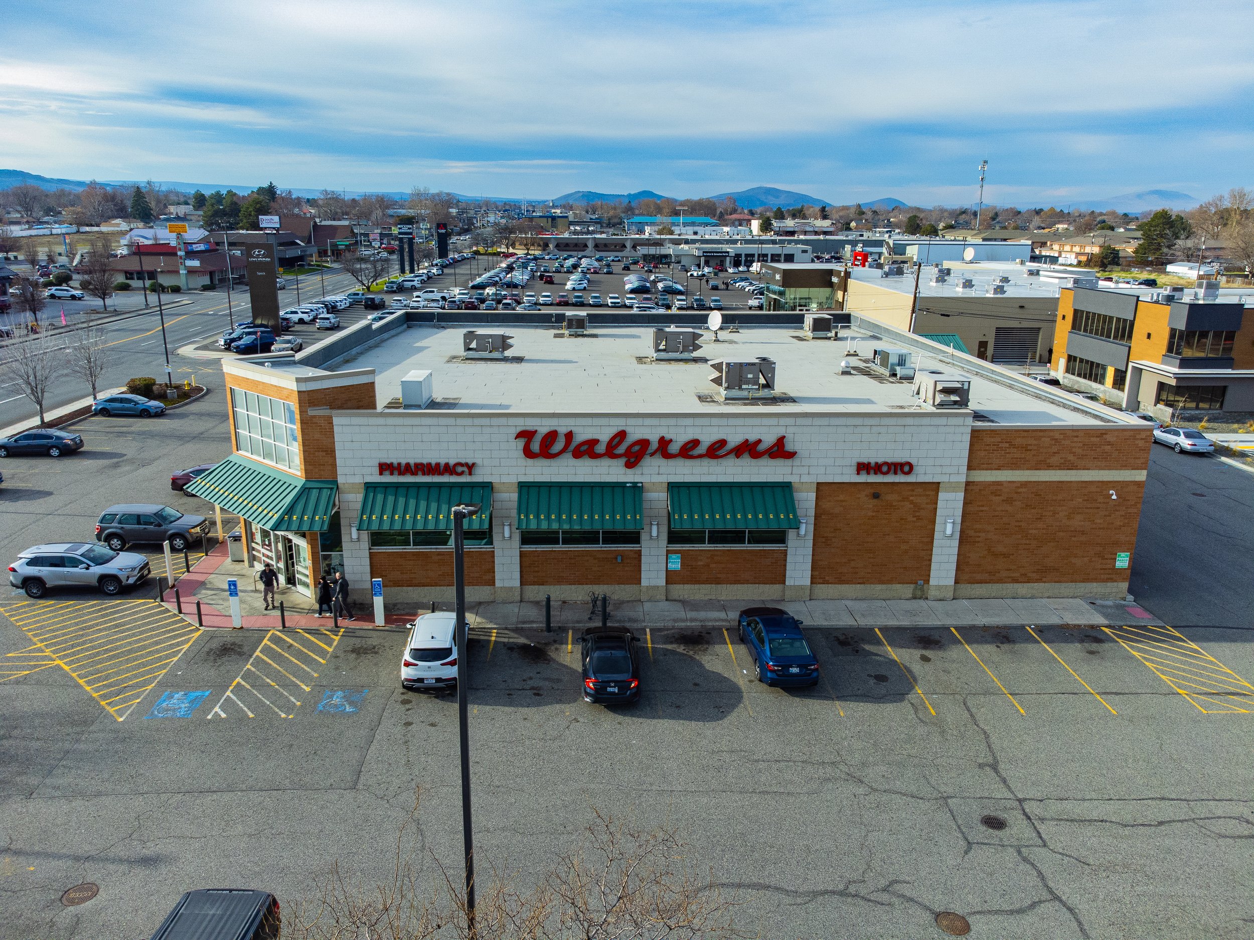 Property_2800-West-Clearwater-Ave-Kennewick-WA-99336_Aerial-photo-80.jpg