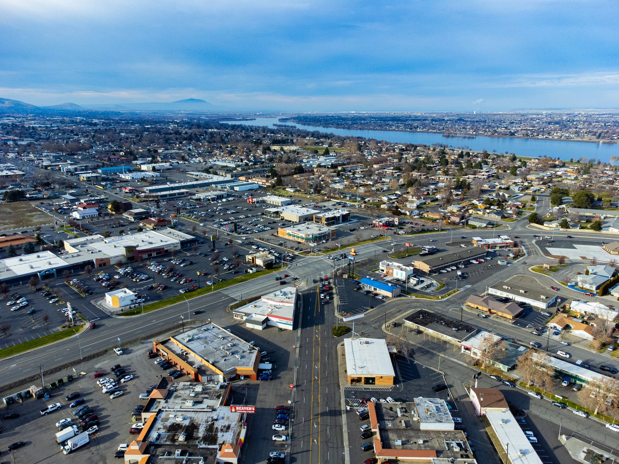 Property_2800-West-Clearwater-Ave-Kennewick-WA-99336_Aerial-photo-17.jpg