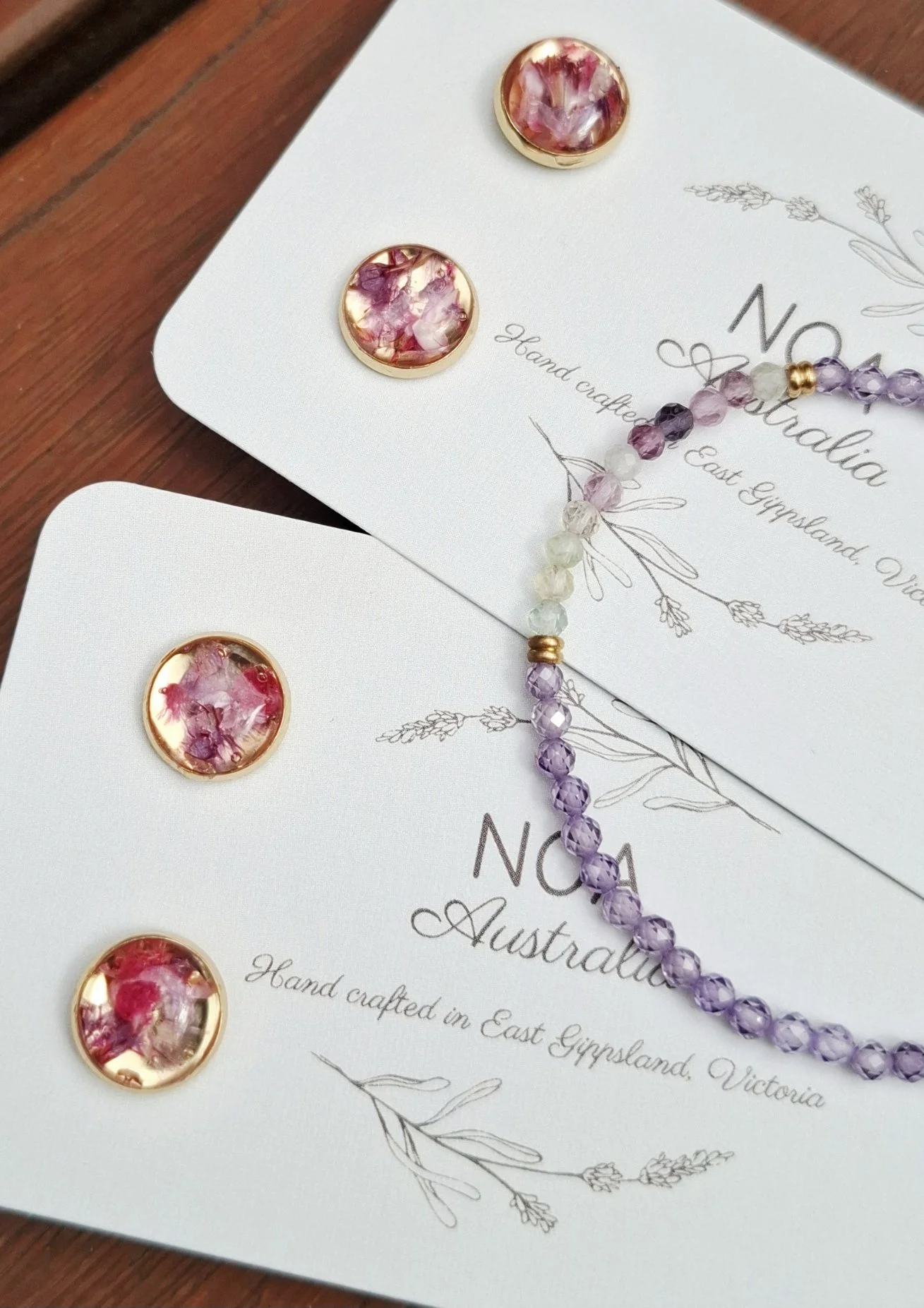 Botanical Resin Studs - Gold