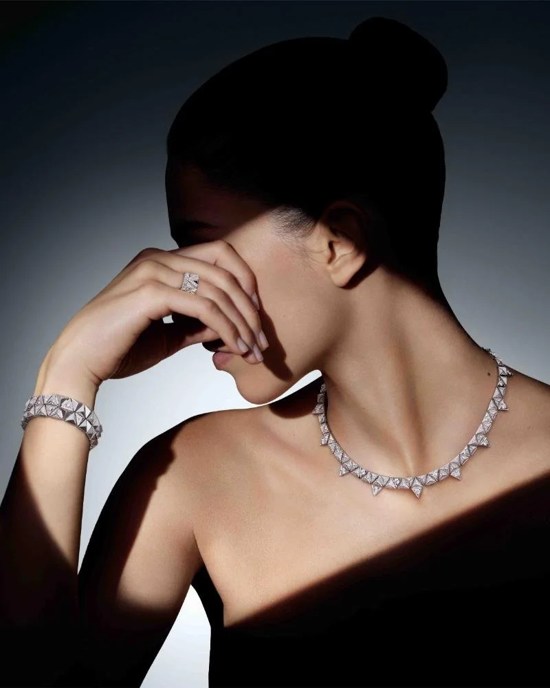 Worn-visual-Pure-V-Collection-Louis-Vuitton-High-Jewelry-1-1.jpg