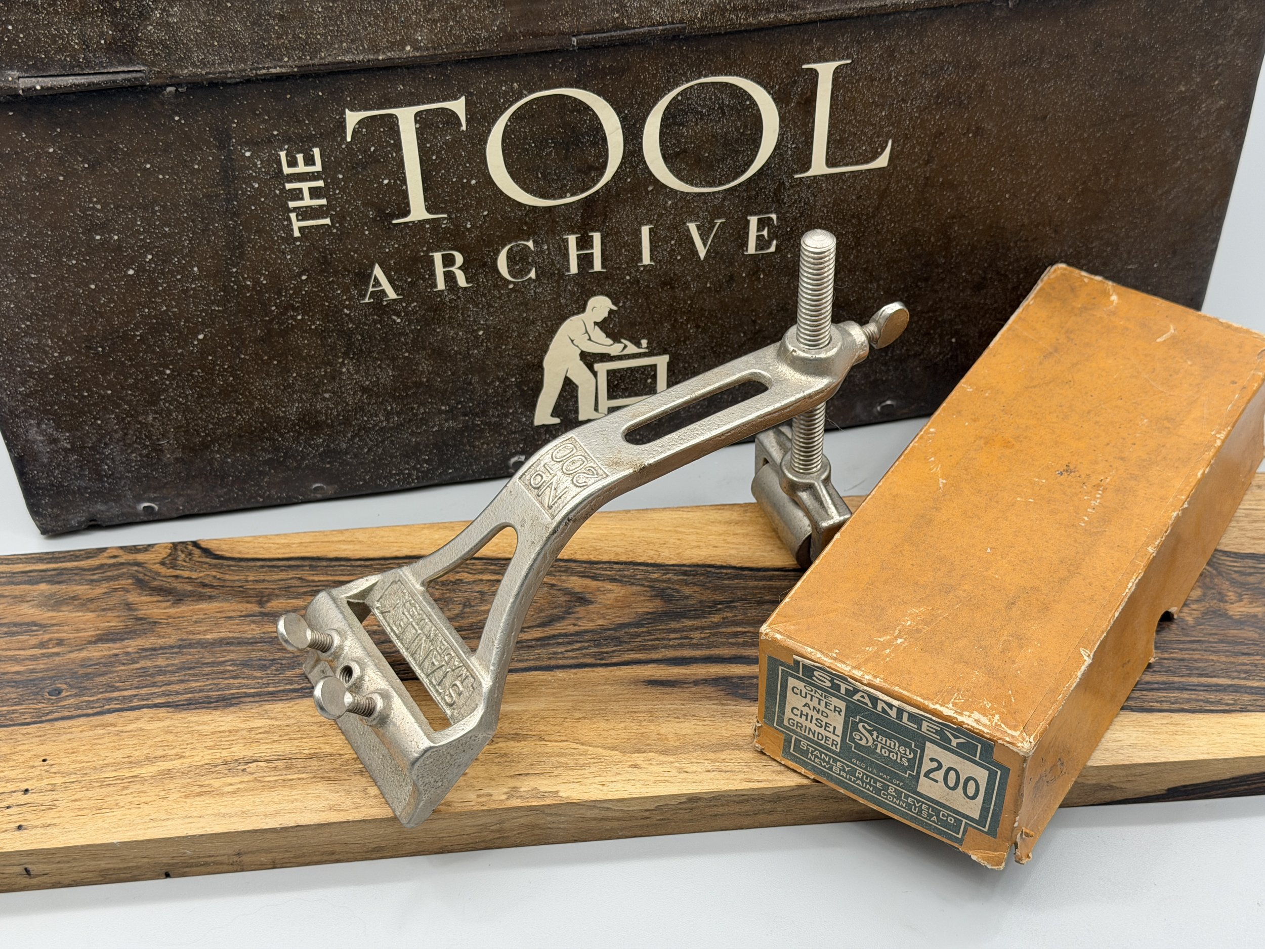 Stanley No. 200 - Grinding Jig & Original Box/Instructions - Near Mint