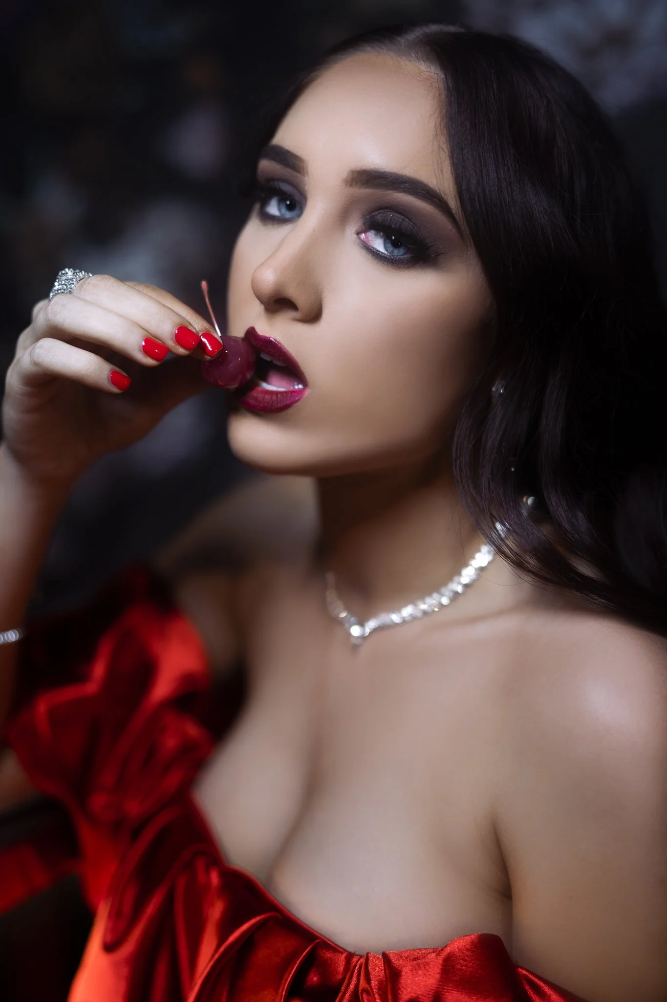 Nikkita Osk Bar-3.jpg