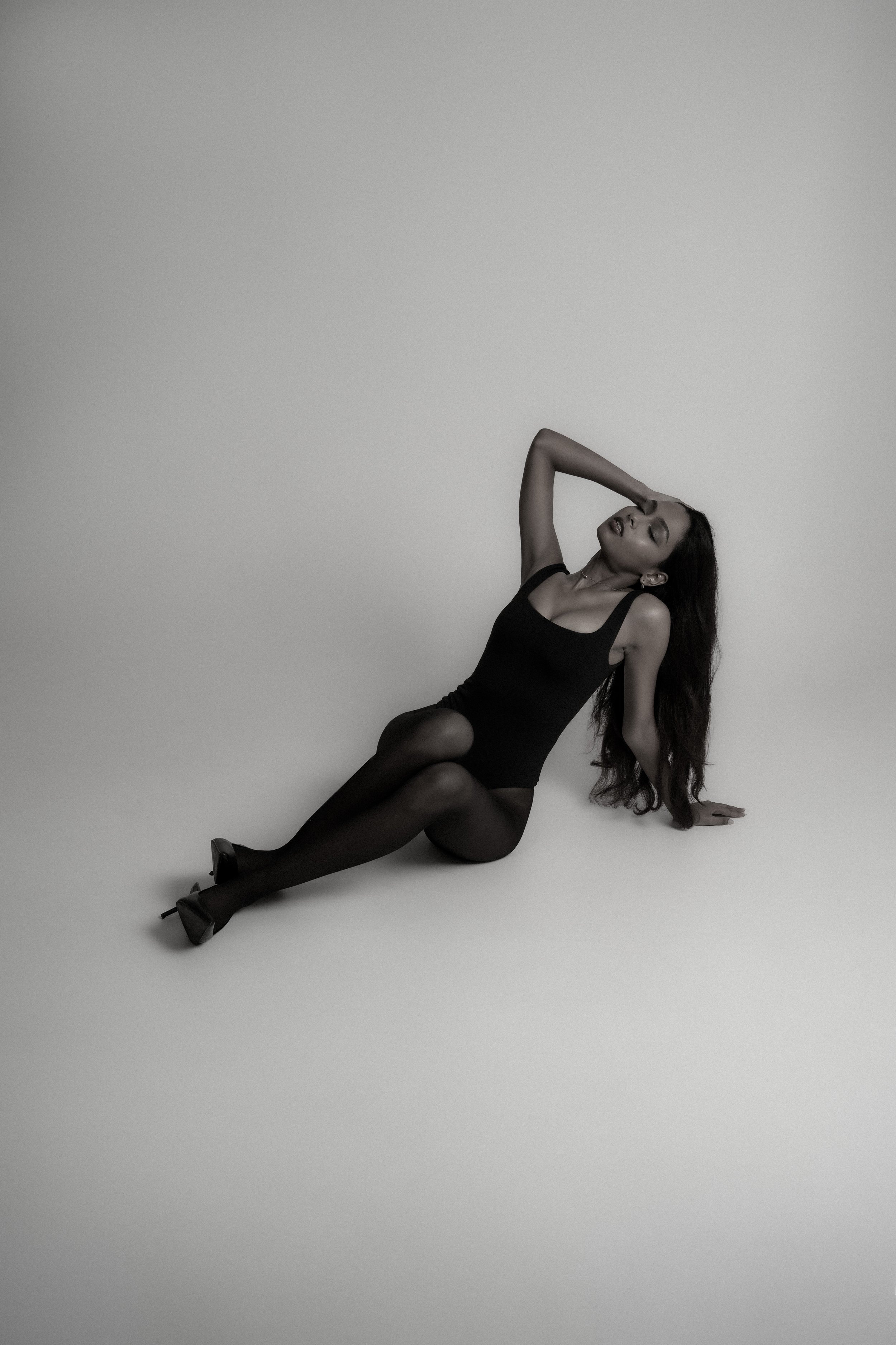 Nidhi Studio-11B&W.jpg