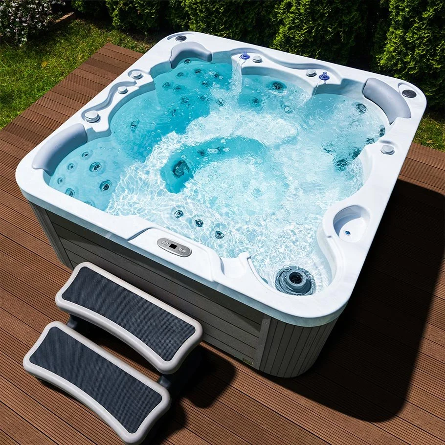 Buenospa_jersey_sterlingsilver_hottub_lifestyle13_a05a53be-8887-40de-8e5f-5d3dc52e5331.jpg