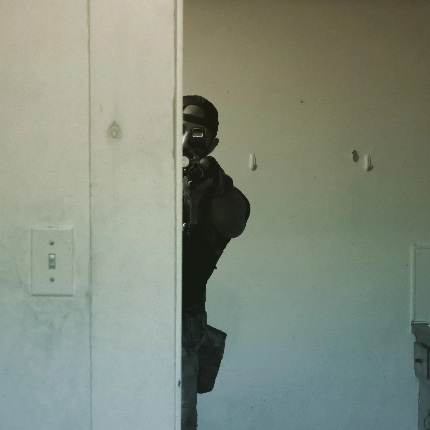 filters are cool... and 'shoulder bumps' work. you're welcome.

#BeyondTheThreshold #CQBConcepts #CQBEducation #DecisionMaking #LawEnforcementTraining #MilitaryTraining #CivilianTraining #ProfessionalDevelopment #UseOfForceDecisionMaking #Operational