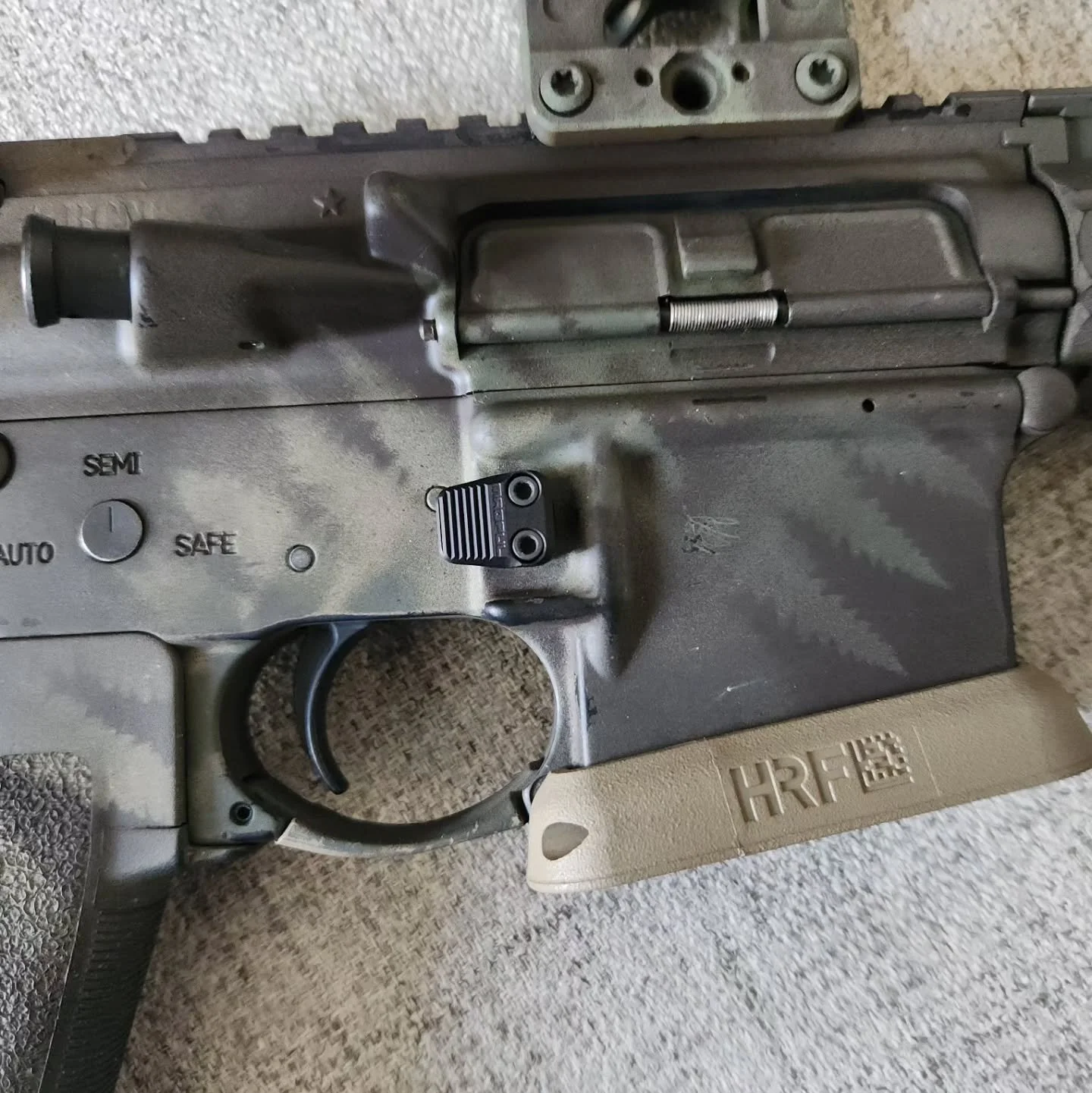 Magpul extended mag release and HRF Magwell? Makes life easier during those cold winter days. Stay ahead of the seasons 🤙🏾
@doctordoxy95