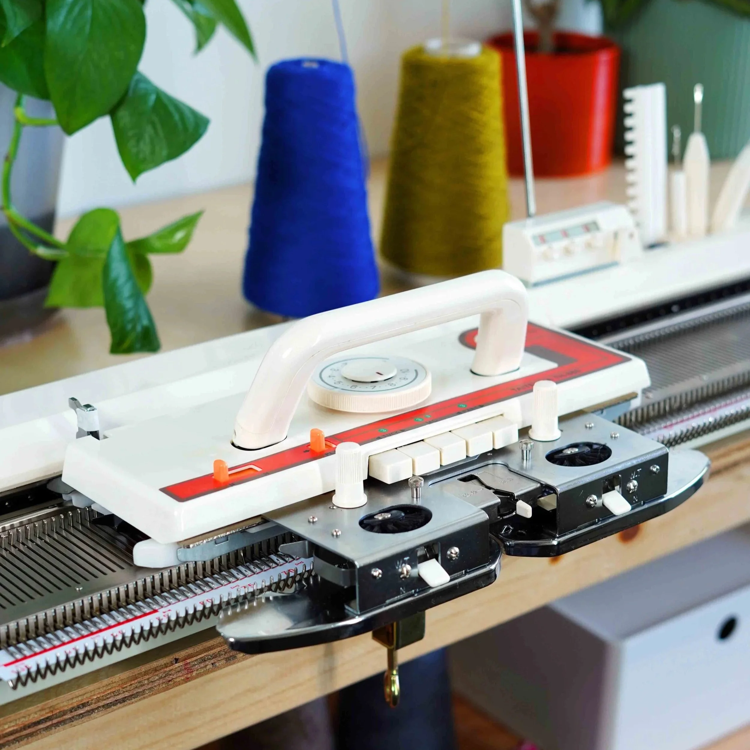 Taitexma Standard Gauge Knitting Machine (TH-860) - DEPOSIT