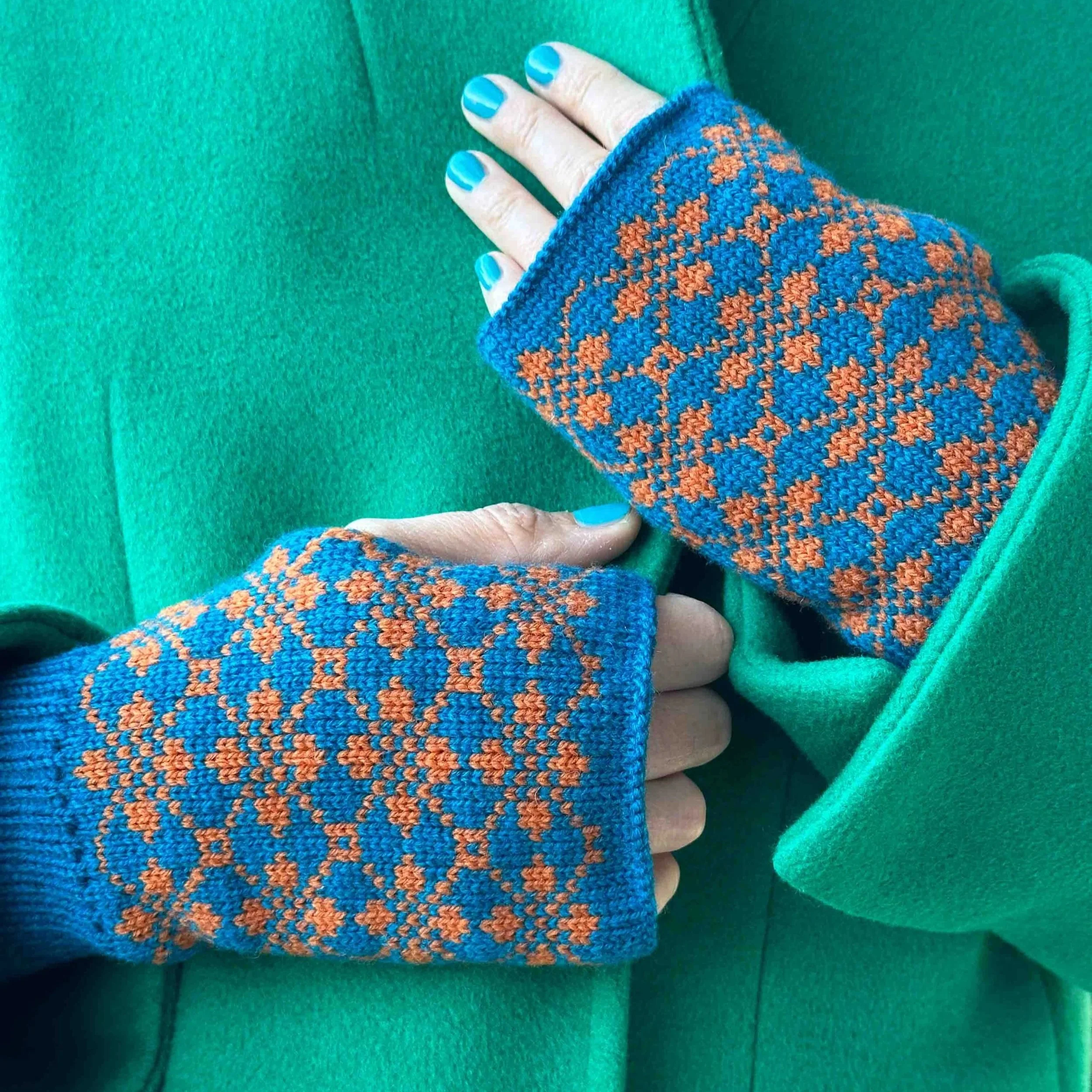 Fingerless Mitts at The Seattle Knitting Lab