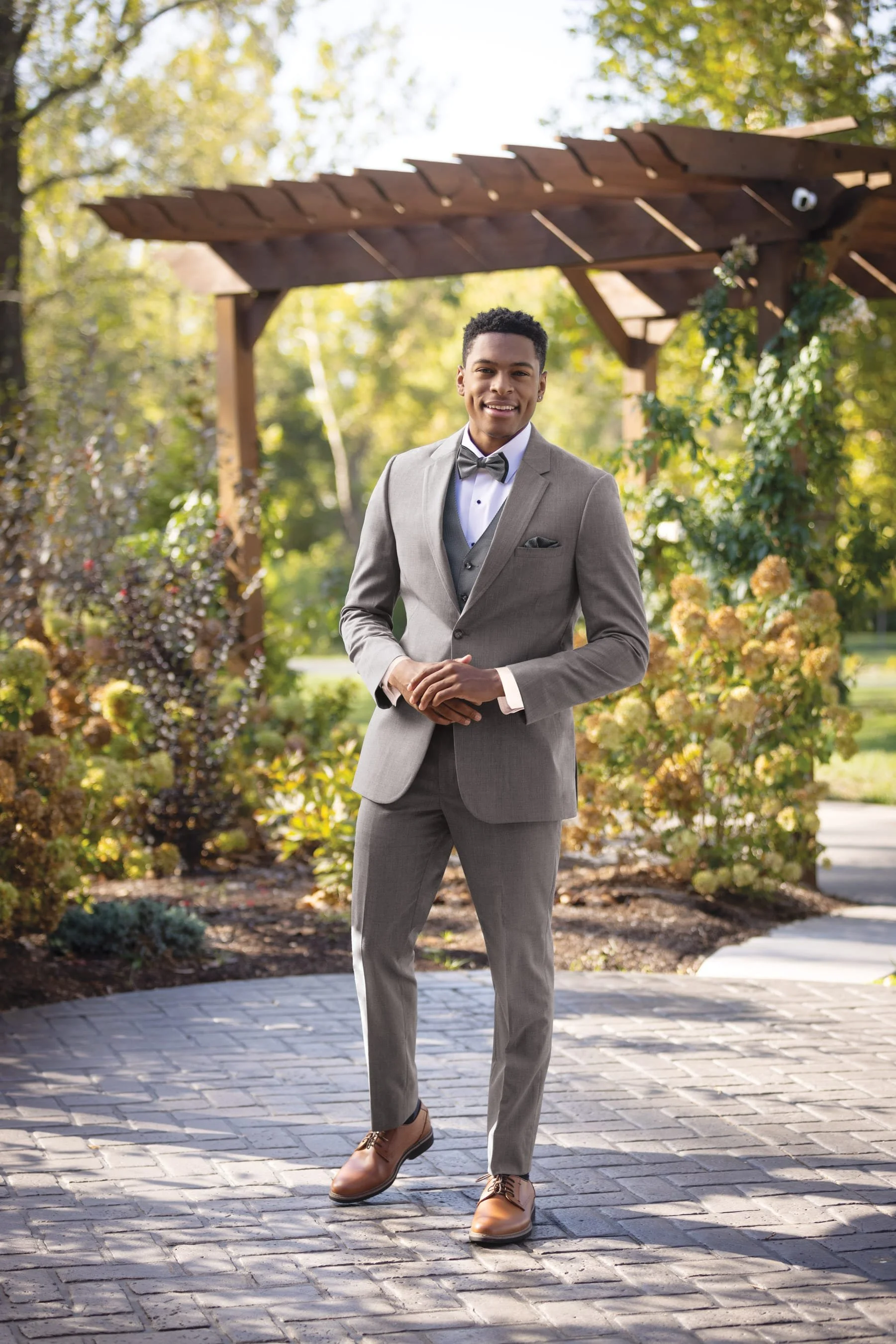 MEDIUM GREY PERFORMANCE WEDDING SUIT