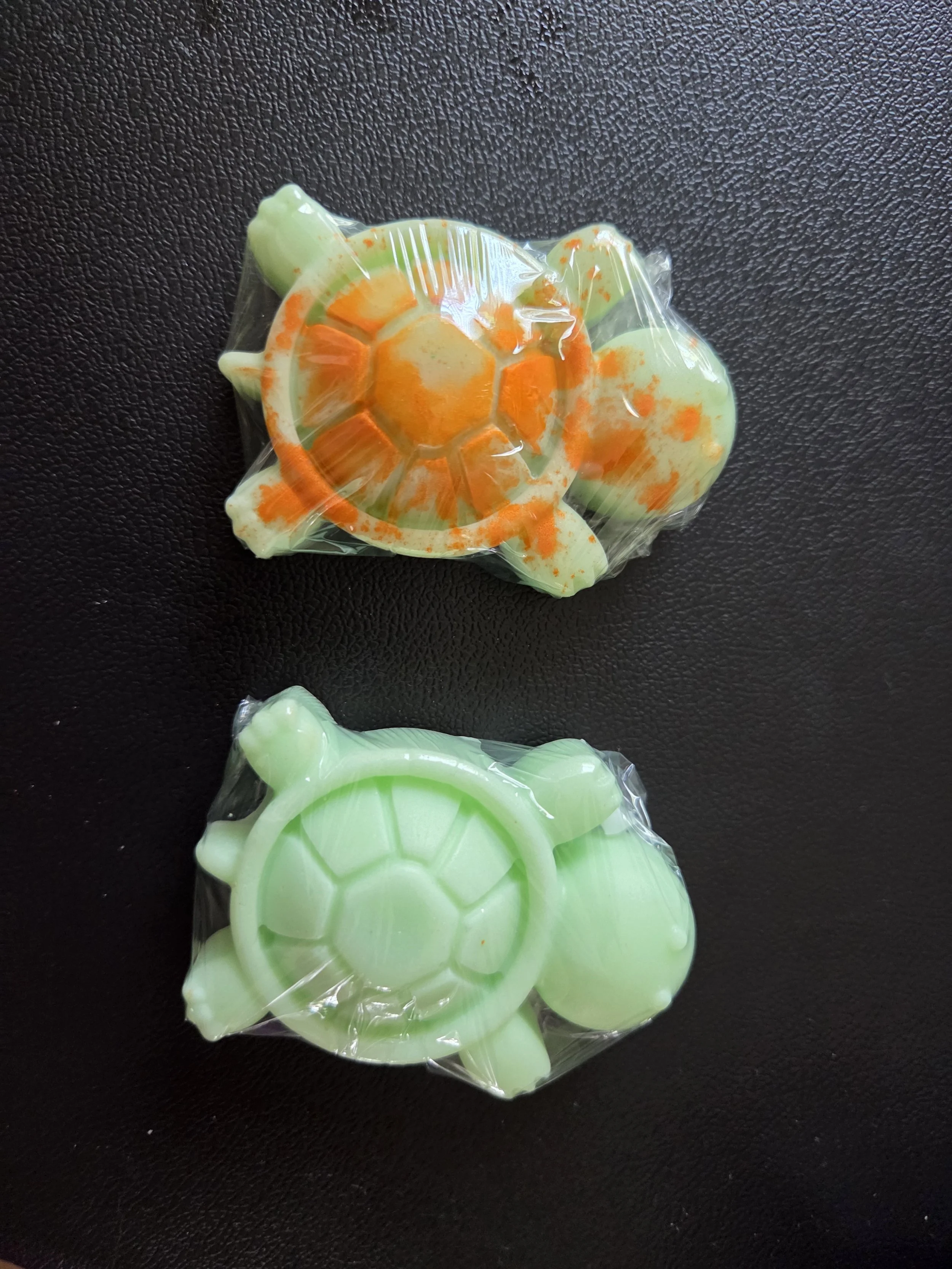 1 oz Mahogany & Teakwood MP soap turtle