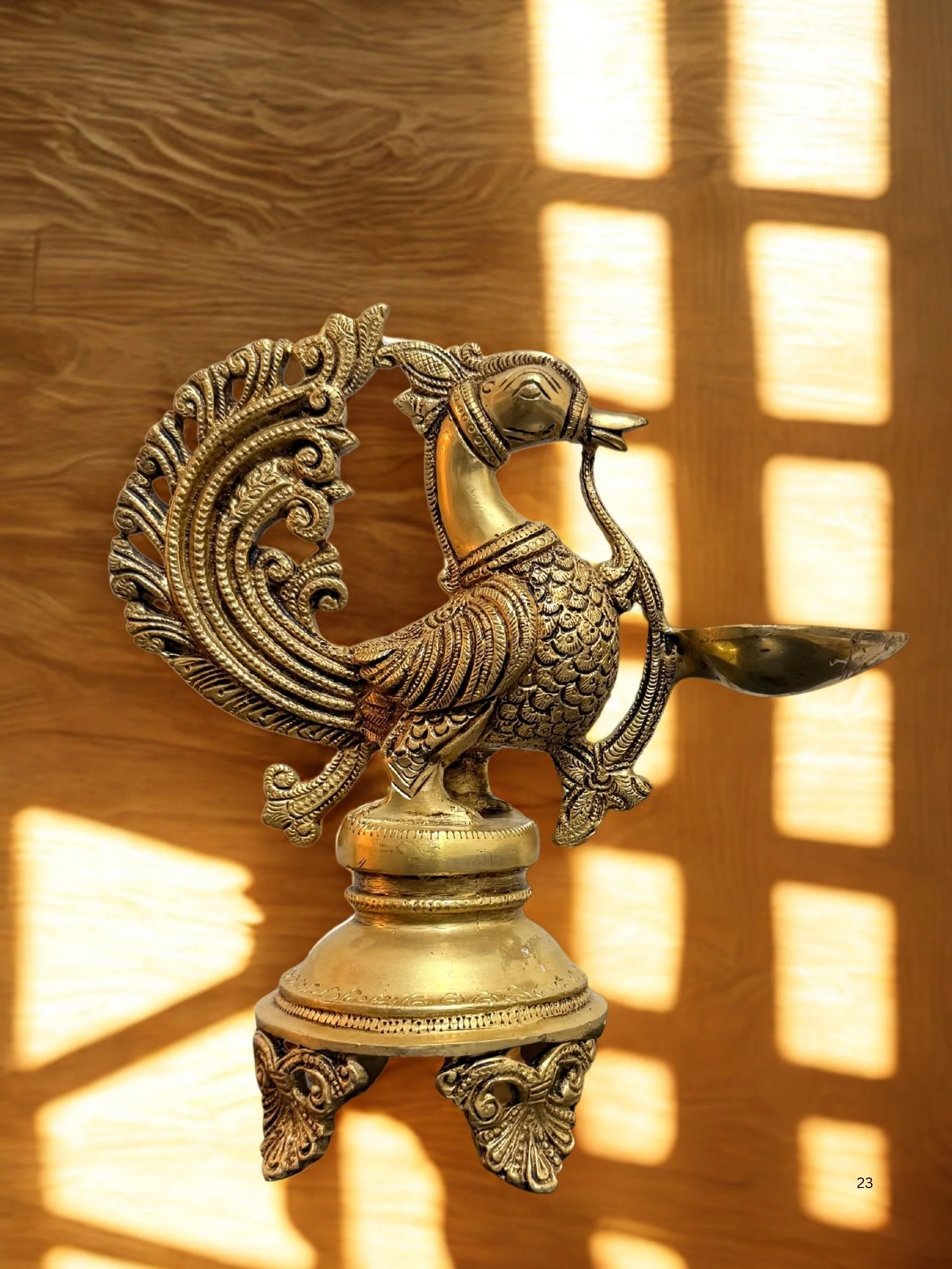 Peacock Deepa 8-Inch Brass Lamp