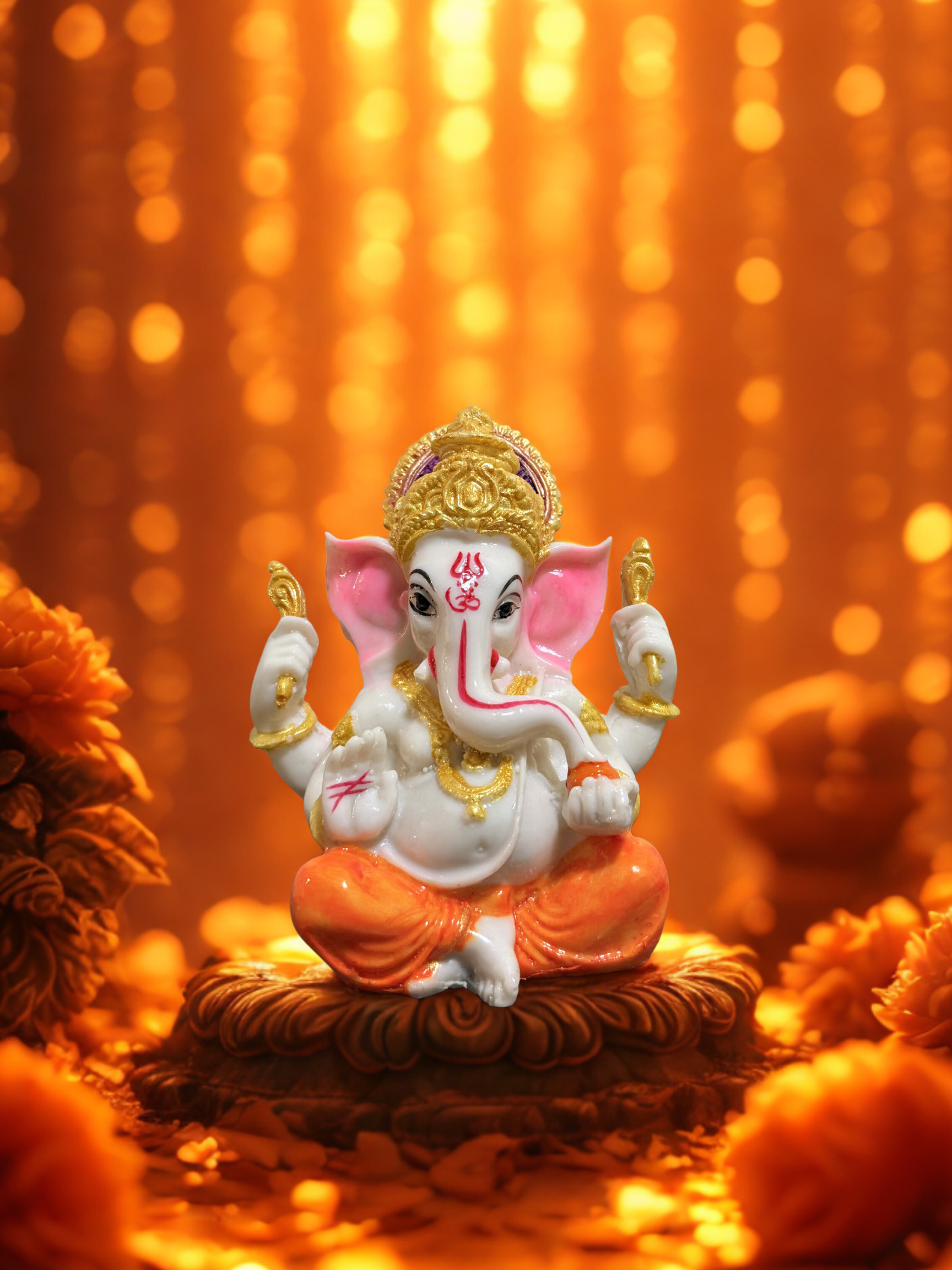 Resin Dupatta Ganesh Statue