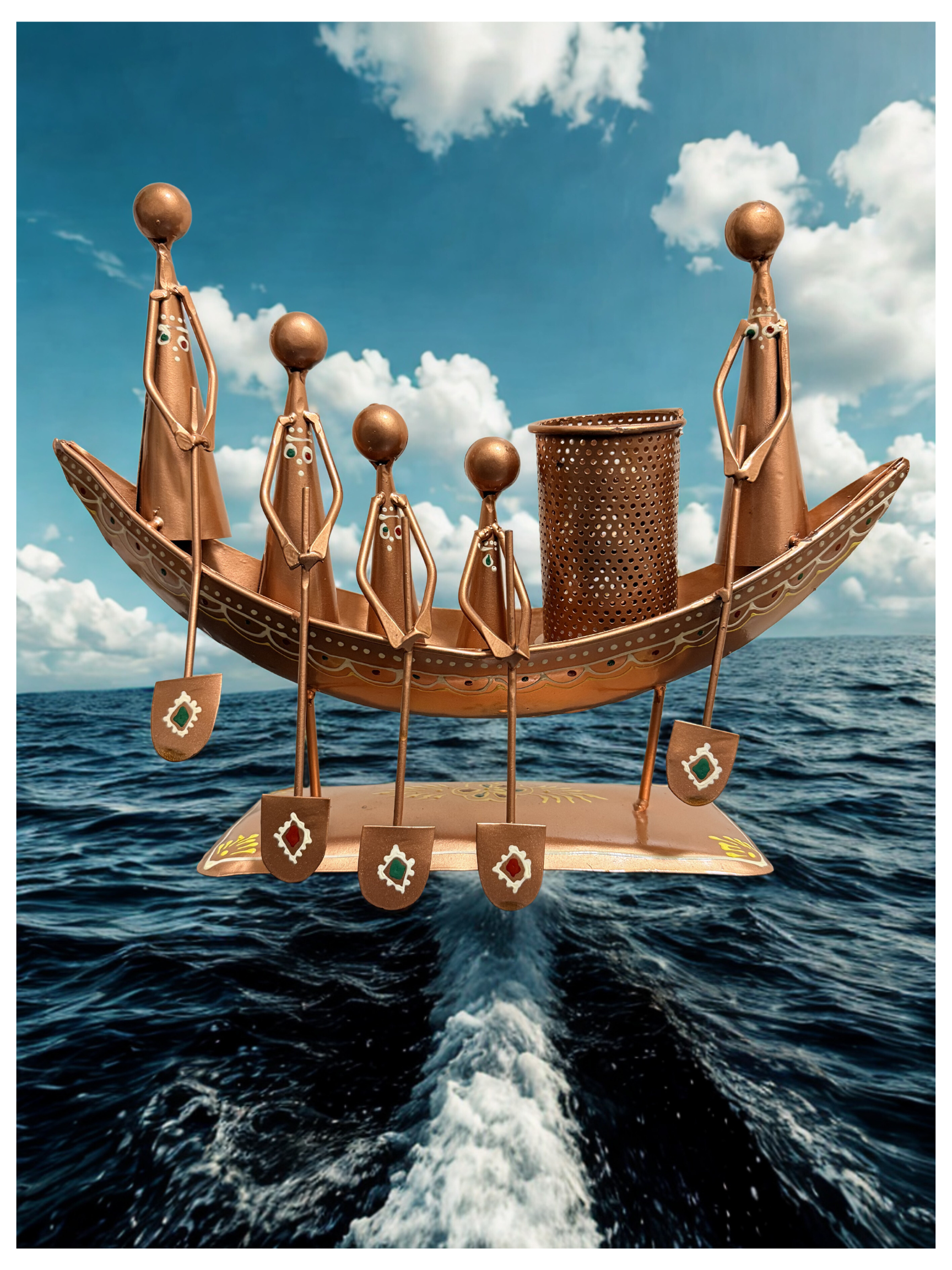 Elegant Boat Metal Pen Stand