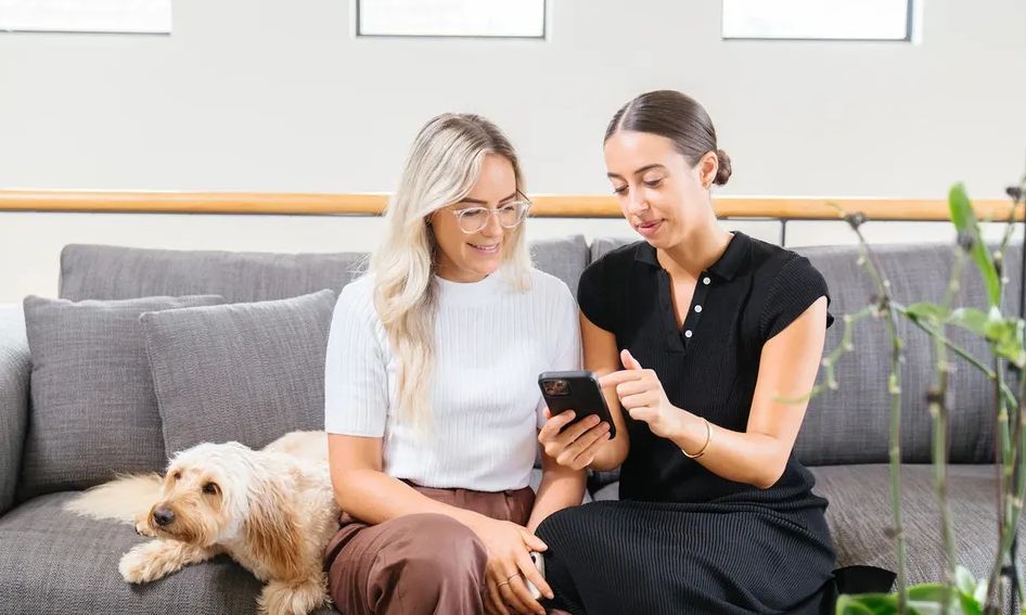 Is it RIGHT to use other peoples images on your Instagram? Copyright.