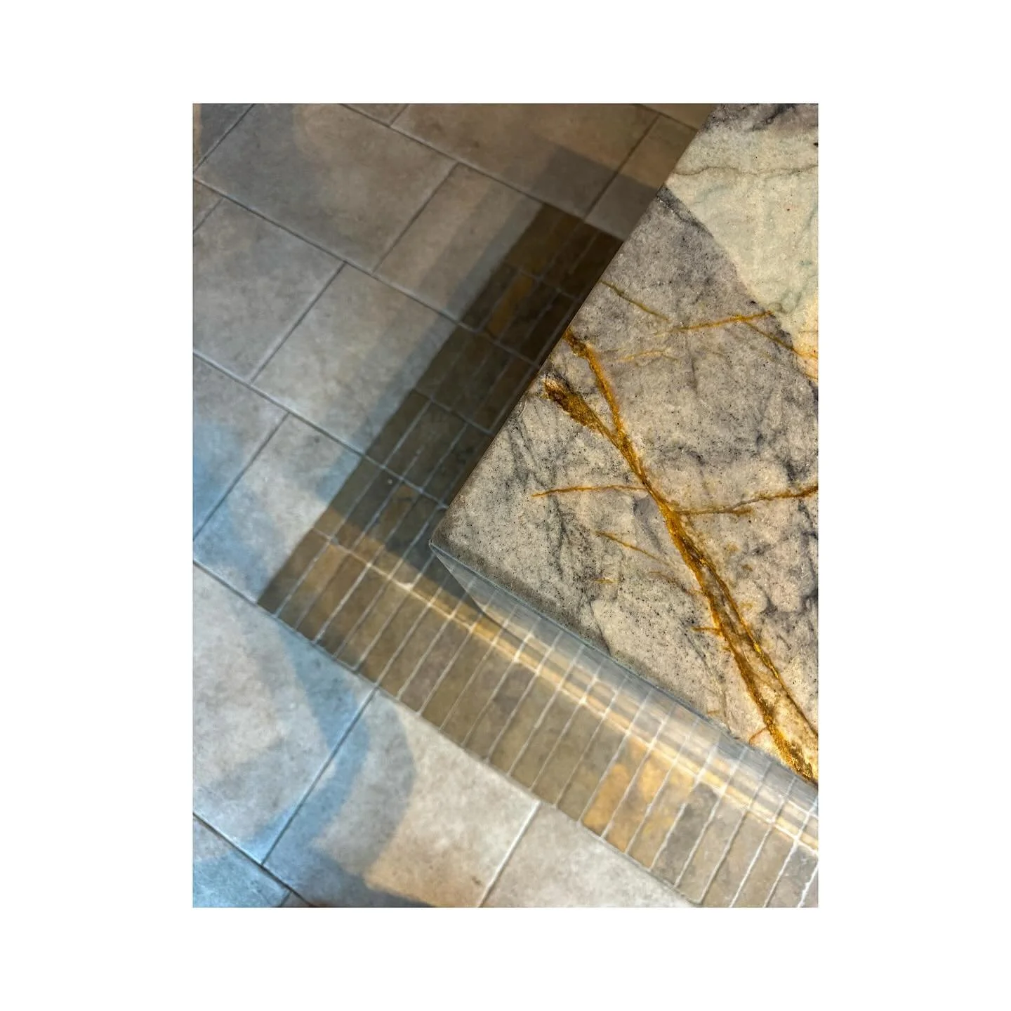 Design notes from this beautifully re-imagined island resort
 
@thesundayshotel 
#gonzalvezdesigninspiration 
#islandstyle 
#palmsprings
#naturalmaterials 
#coastaltones
#softcurves 
#hamiltonsiland 
#interiordesignandarchitecture