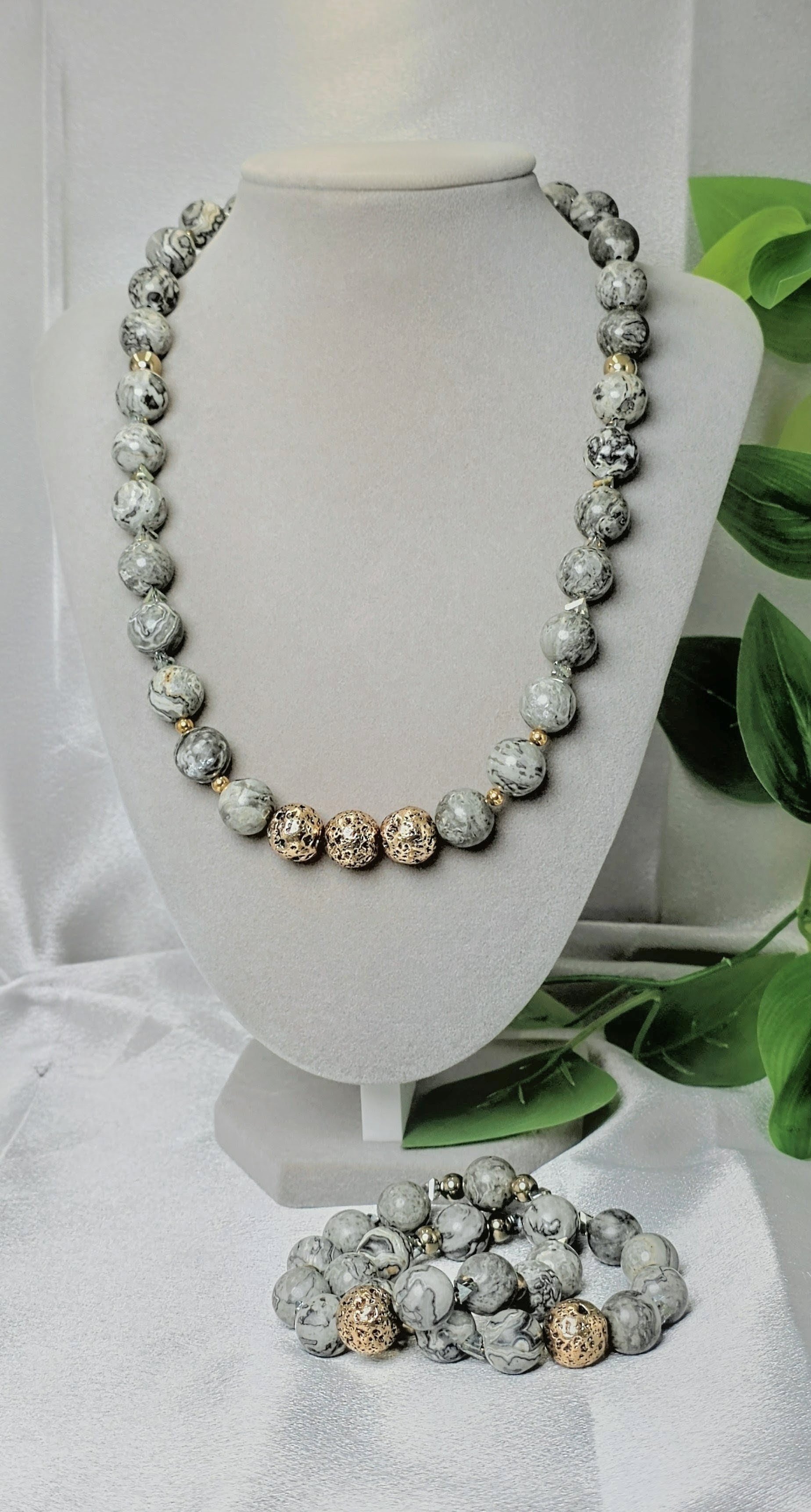 MARBLE VEIL | Necklace Bracelet Set