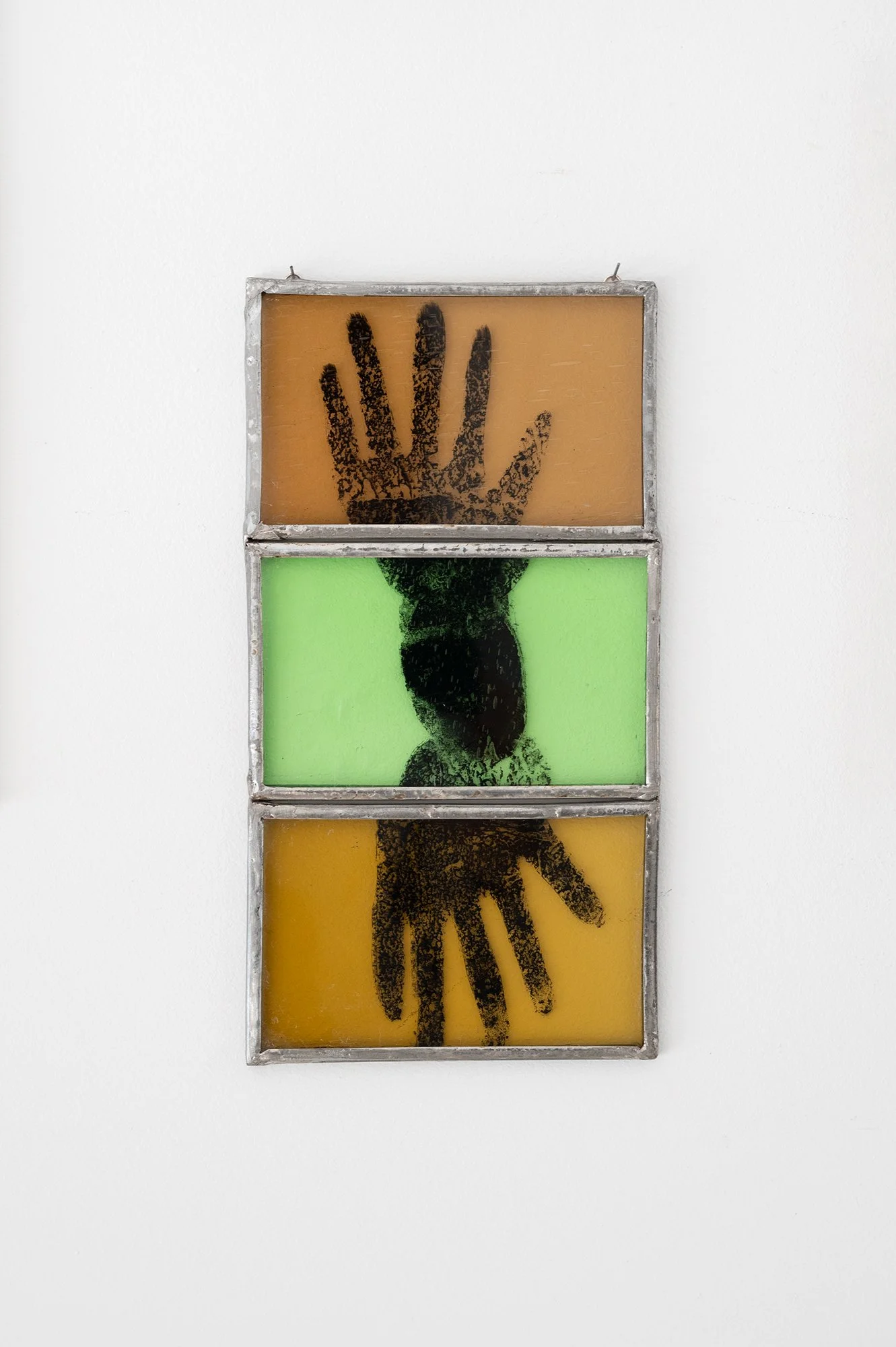 Support 2025 - 21.5 x 11 cm Carbon paper, ink, acrylic paint on glass, artist made aluminium frame