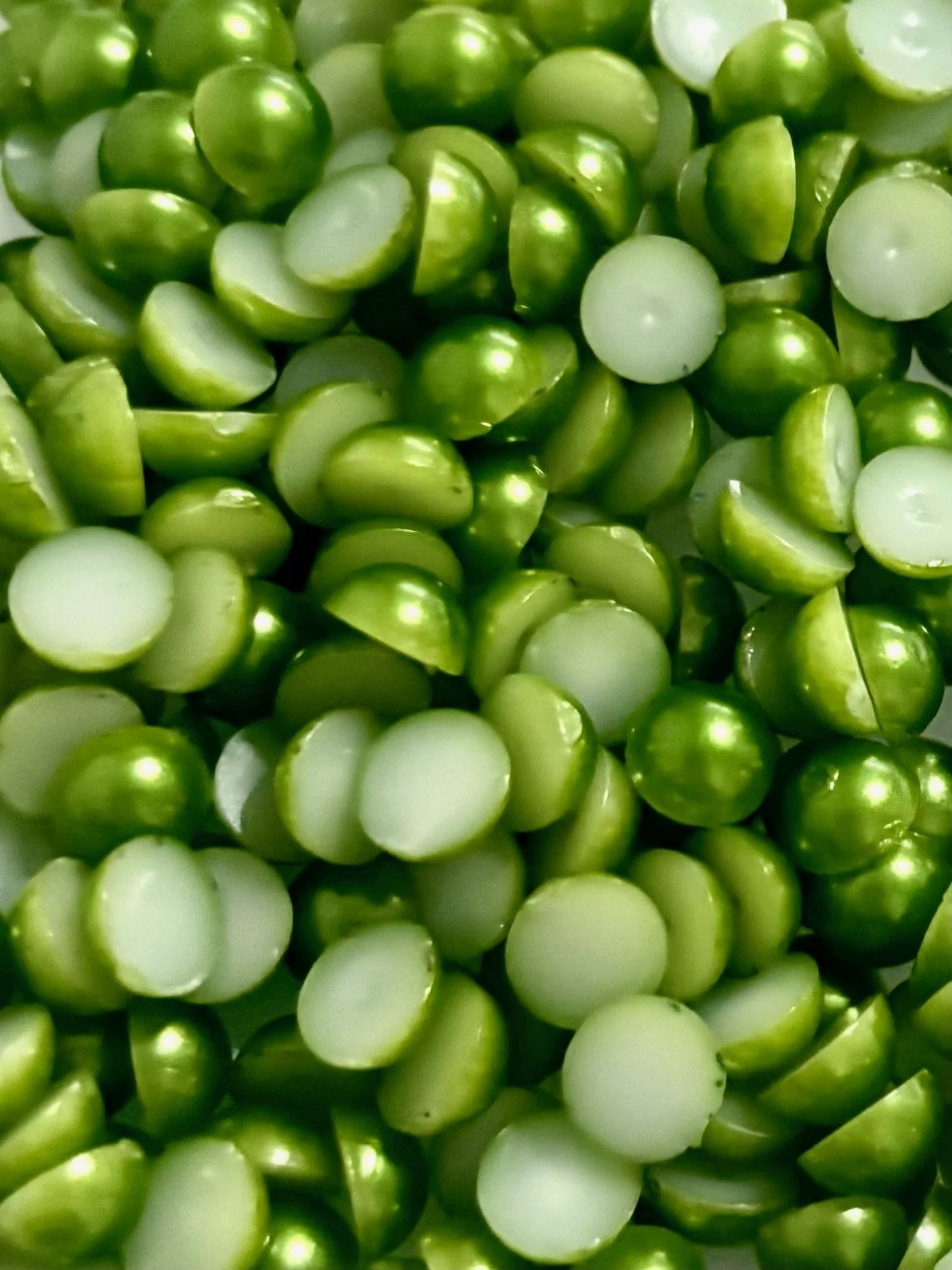 Emerald Flatback Pearls