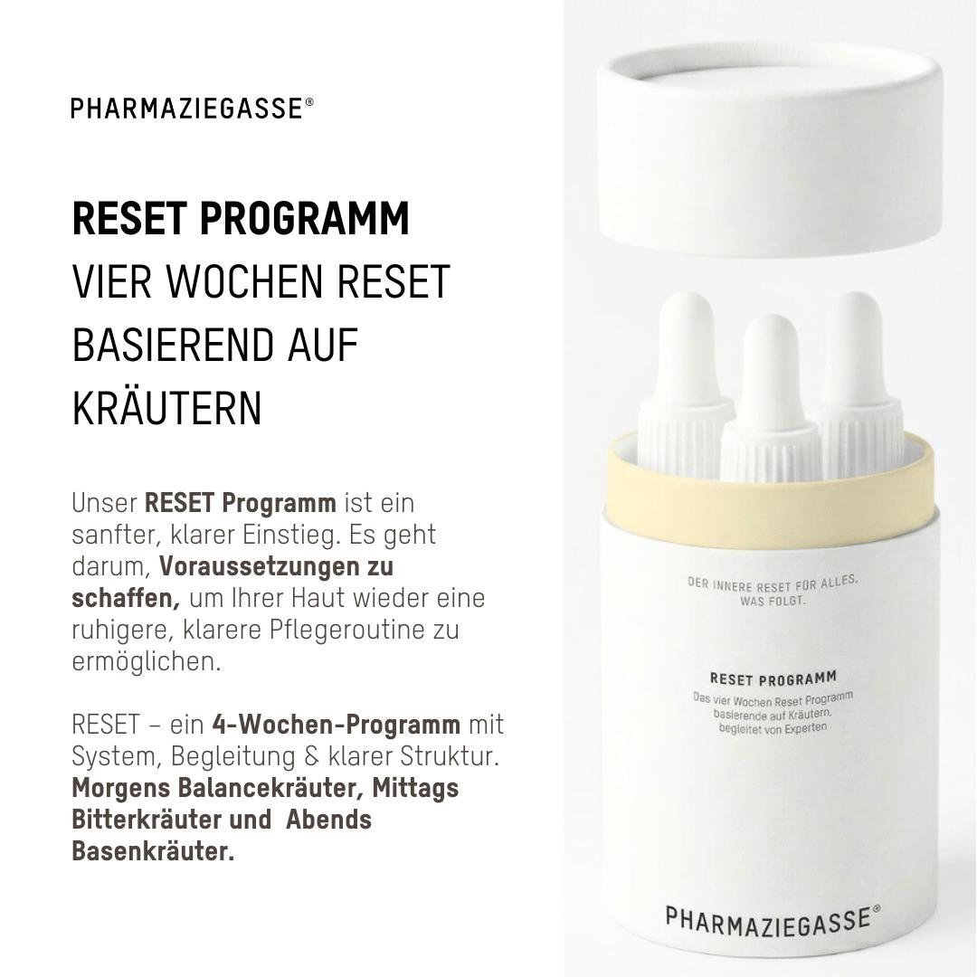 Informationstafel über das RESET-Programm auf Kräutern, mit einem Bild eines weißen Behälters mit Pipetten. Text beschreibt das 4-Wochen-Reset-Programm, als sanften Einstieg mit Kräutern für eine bessere Hautpflegeroutine.