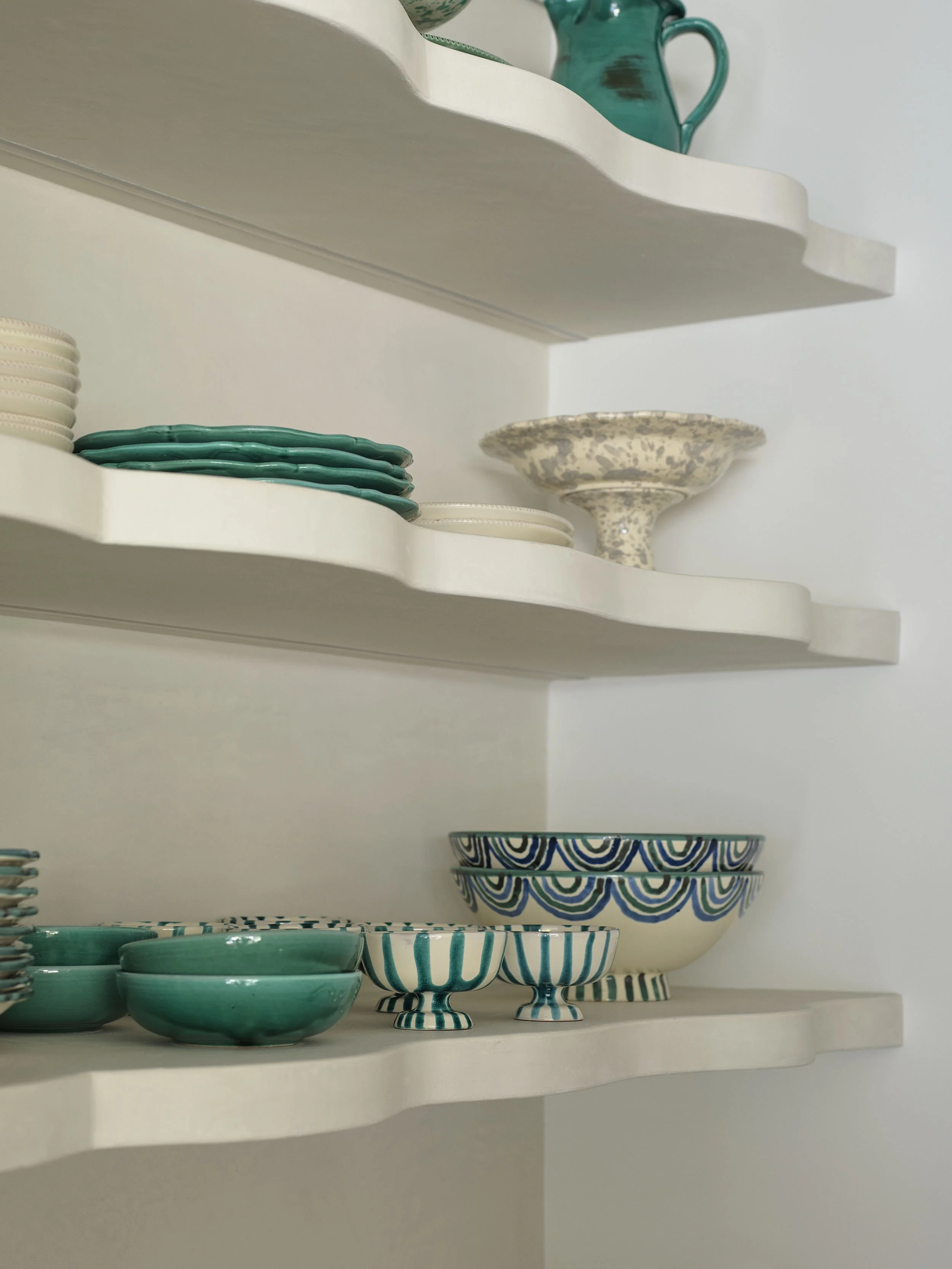 Kitchen plateware, Boronia Road, Bellevue Hill