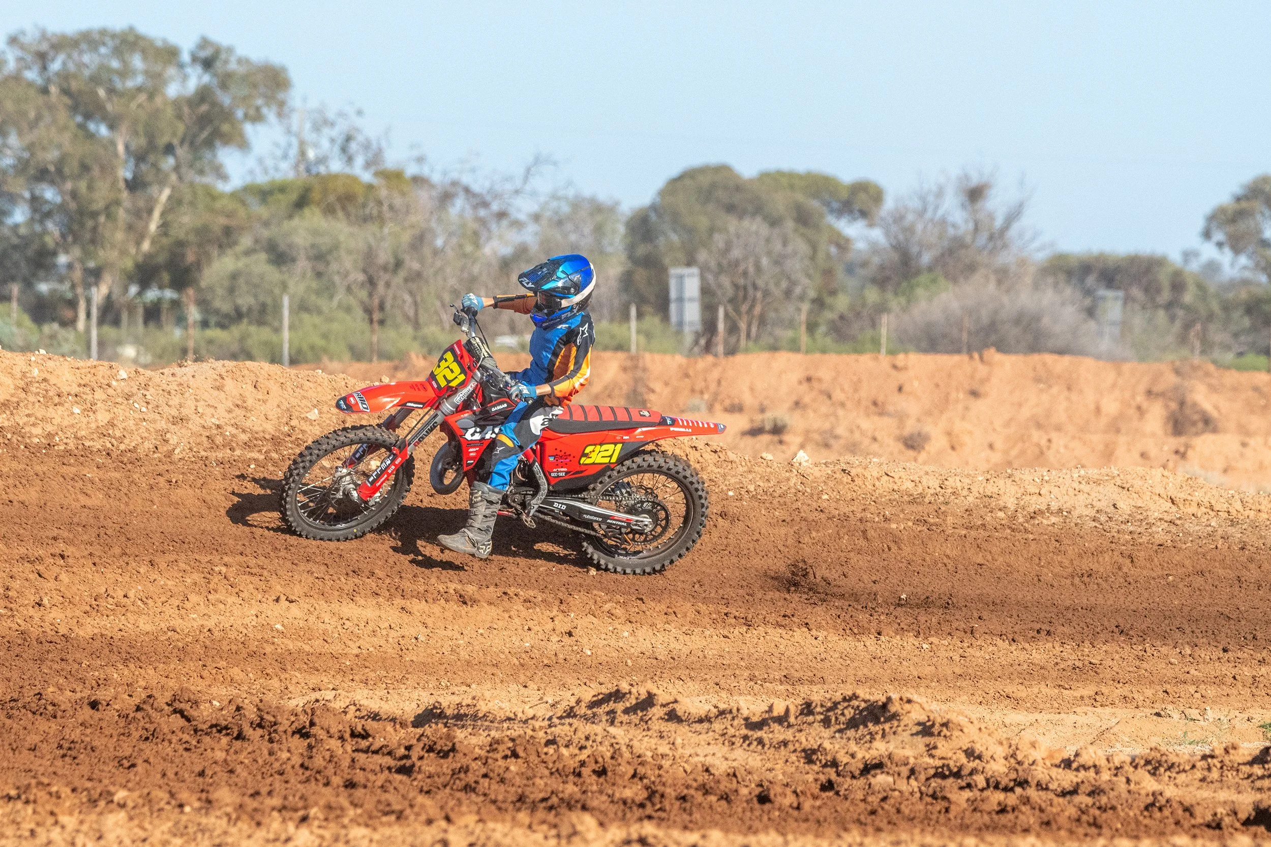 202606_2026-03-15_MotoX_0625.jpg