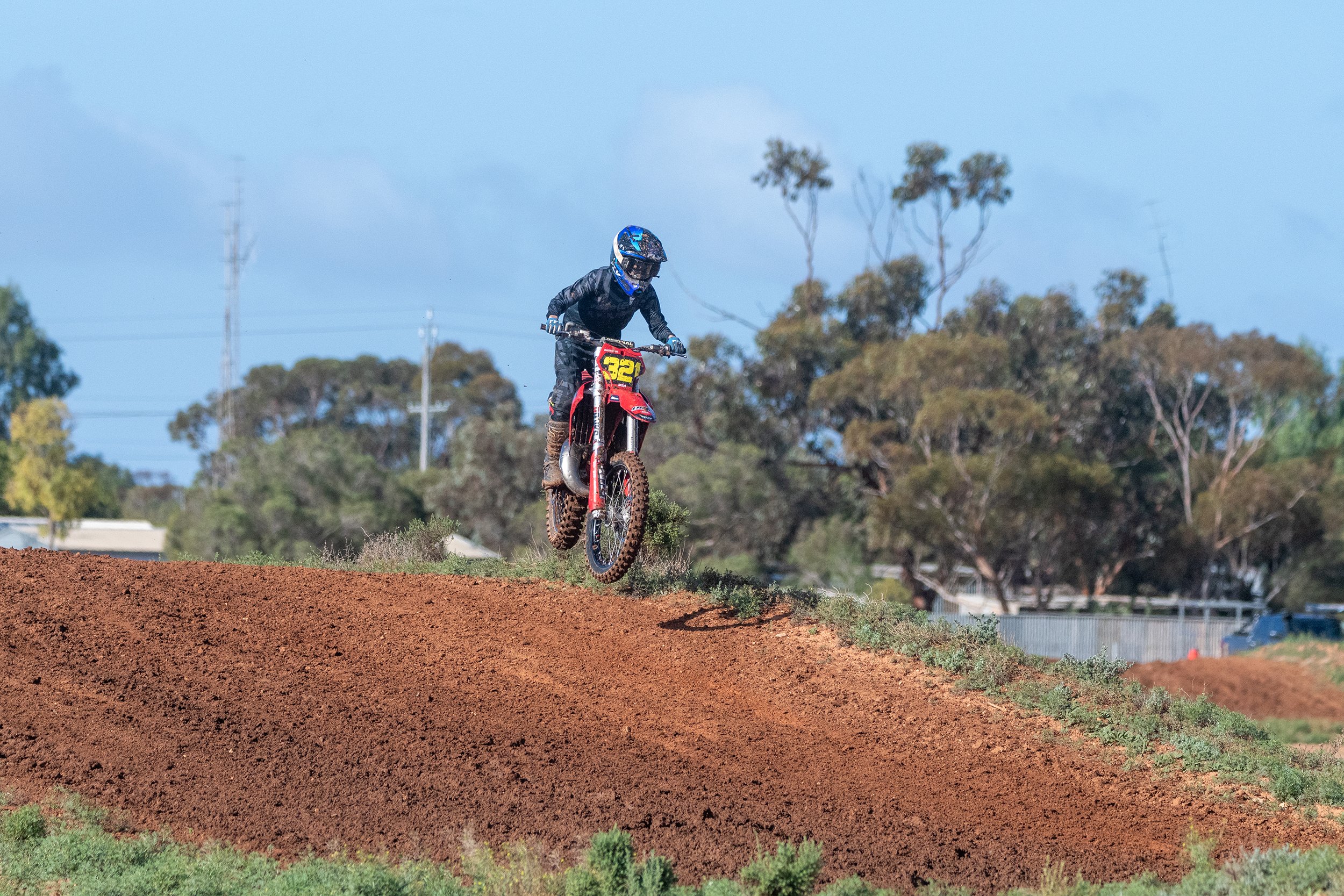202608_2026-05-31_MotoX_1567.jpg