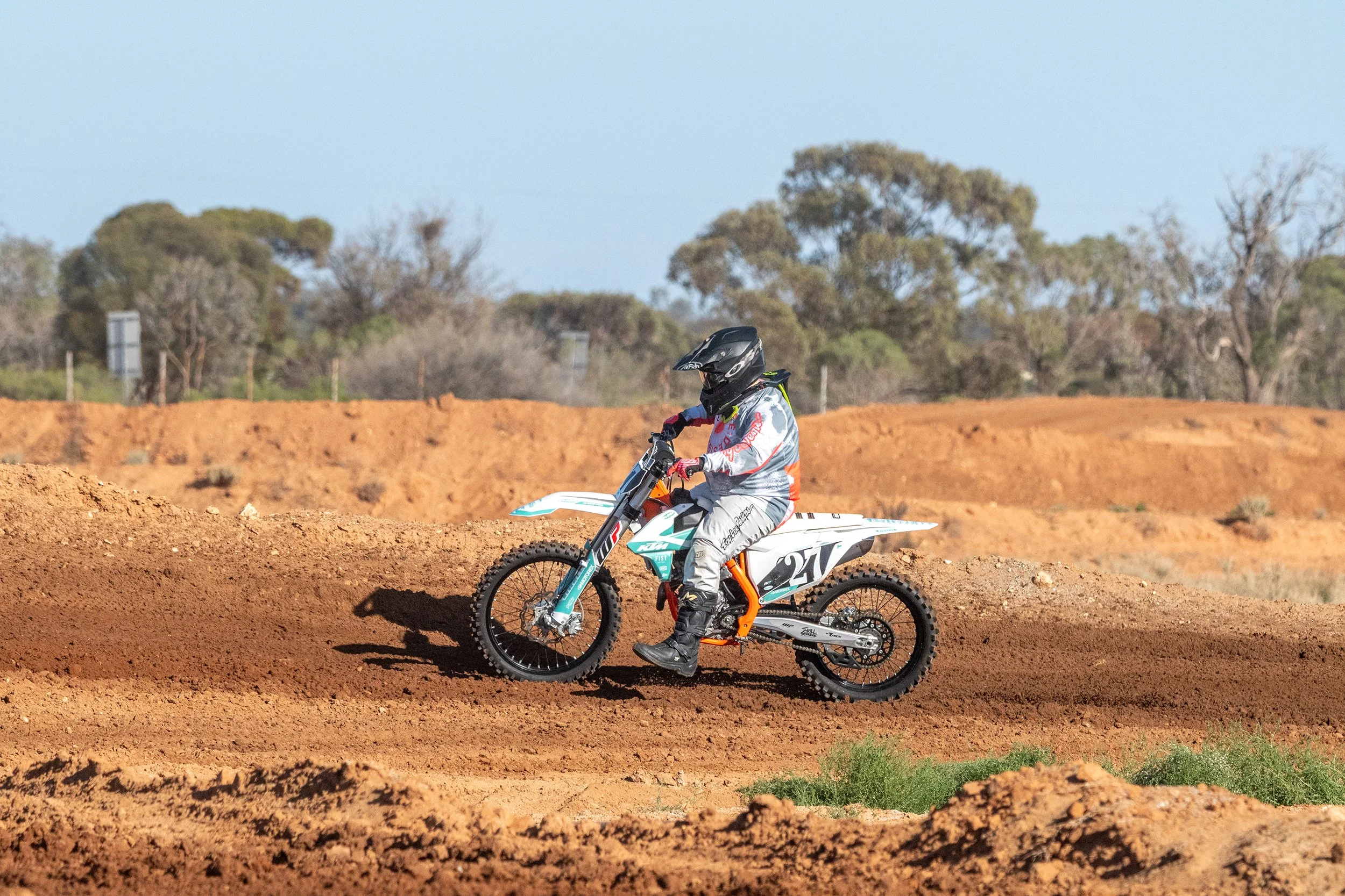 202606_2026-03-15_MotoX_0669.jpg