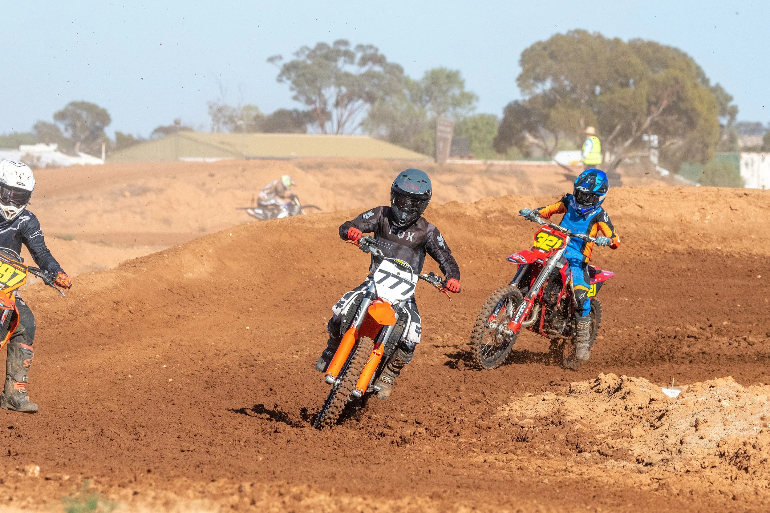 202606_2026-03-15_MotoX_0712.jpg