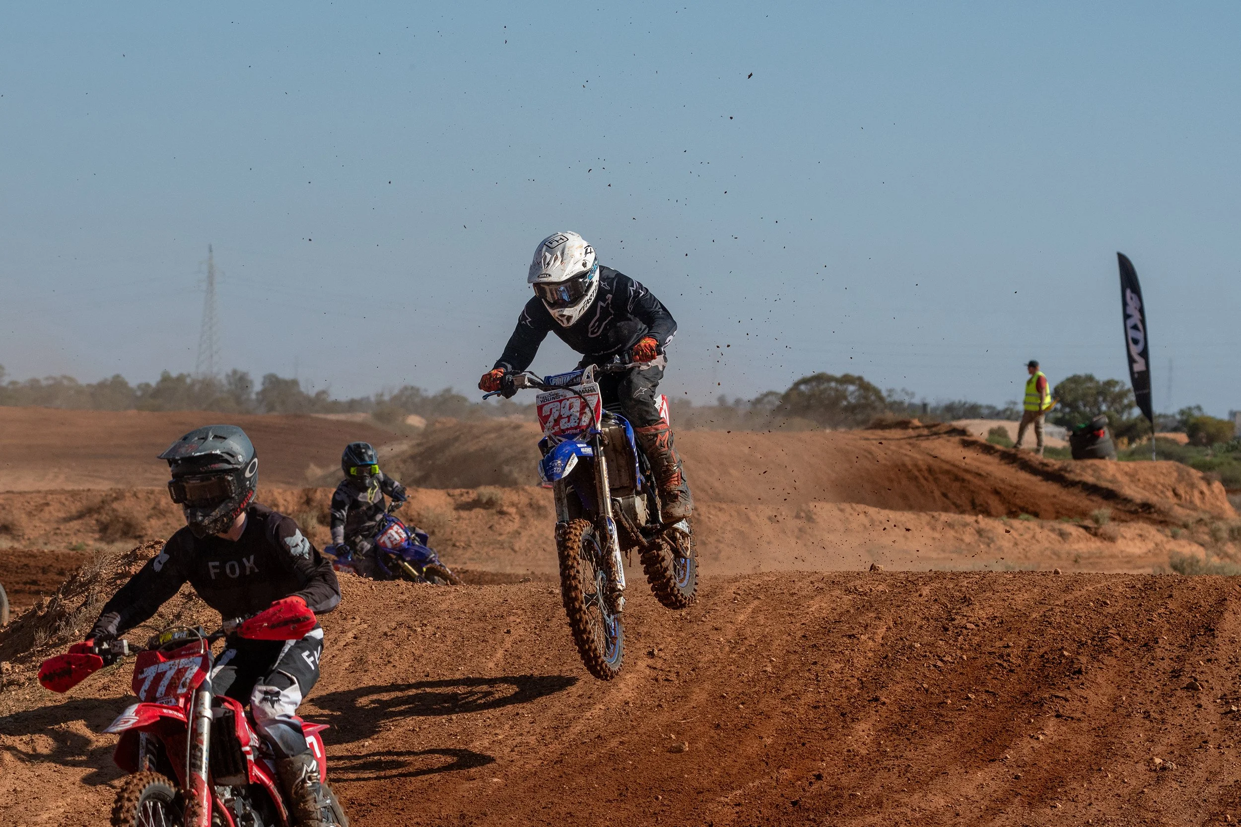 202606_2026-03-15_MotoX_2018.jpg