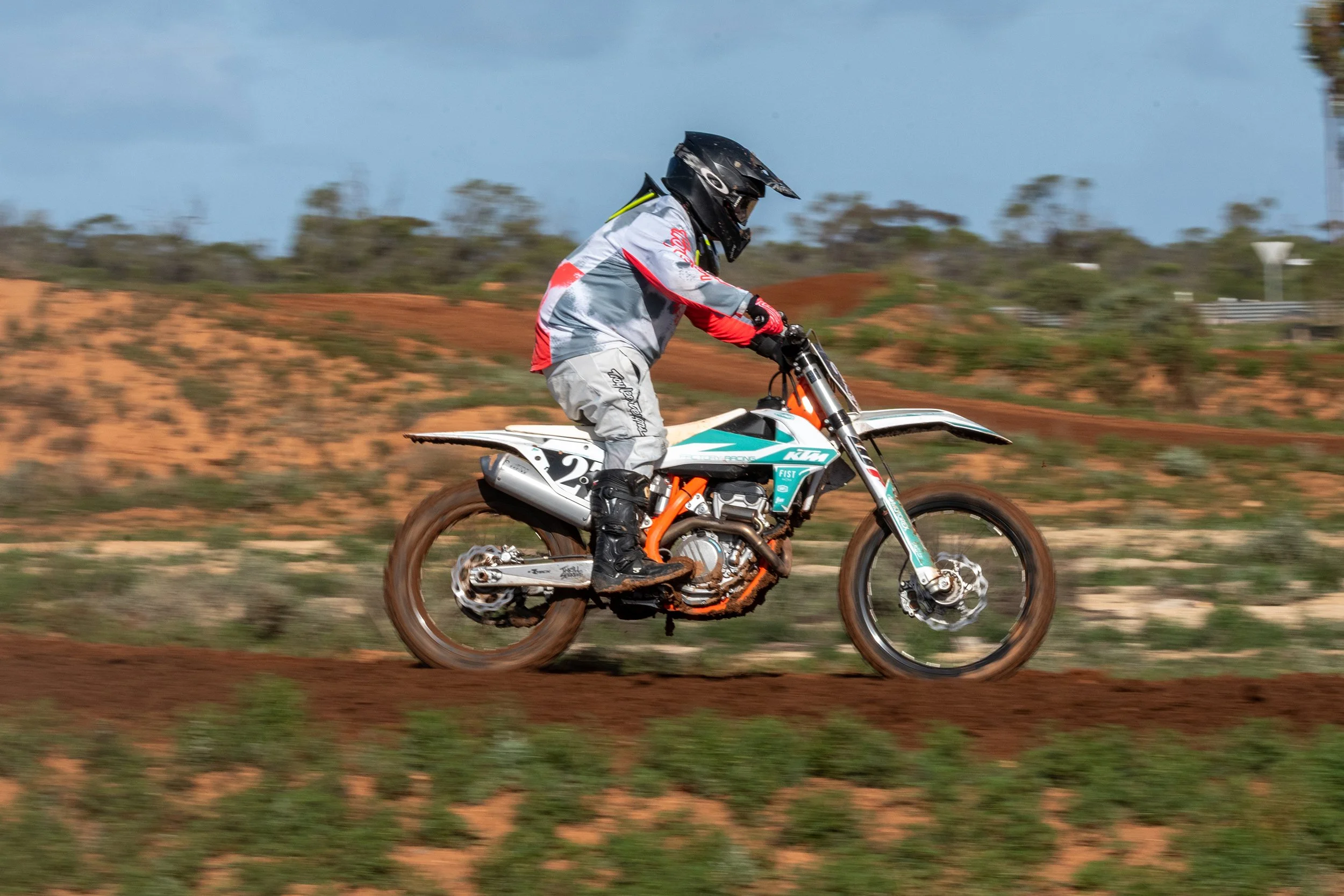202608_2026-05-31_MotoX_1657.jpg