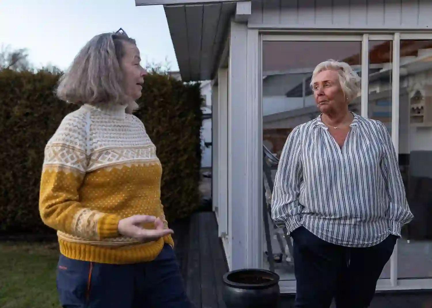 Ap-politikere melder seg ut i protest mot hotell-snuoperasjon