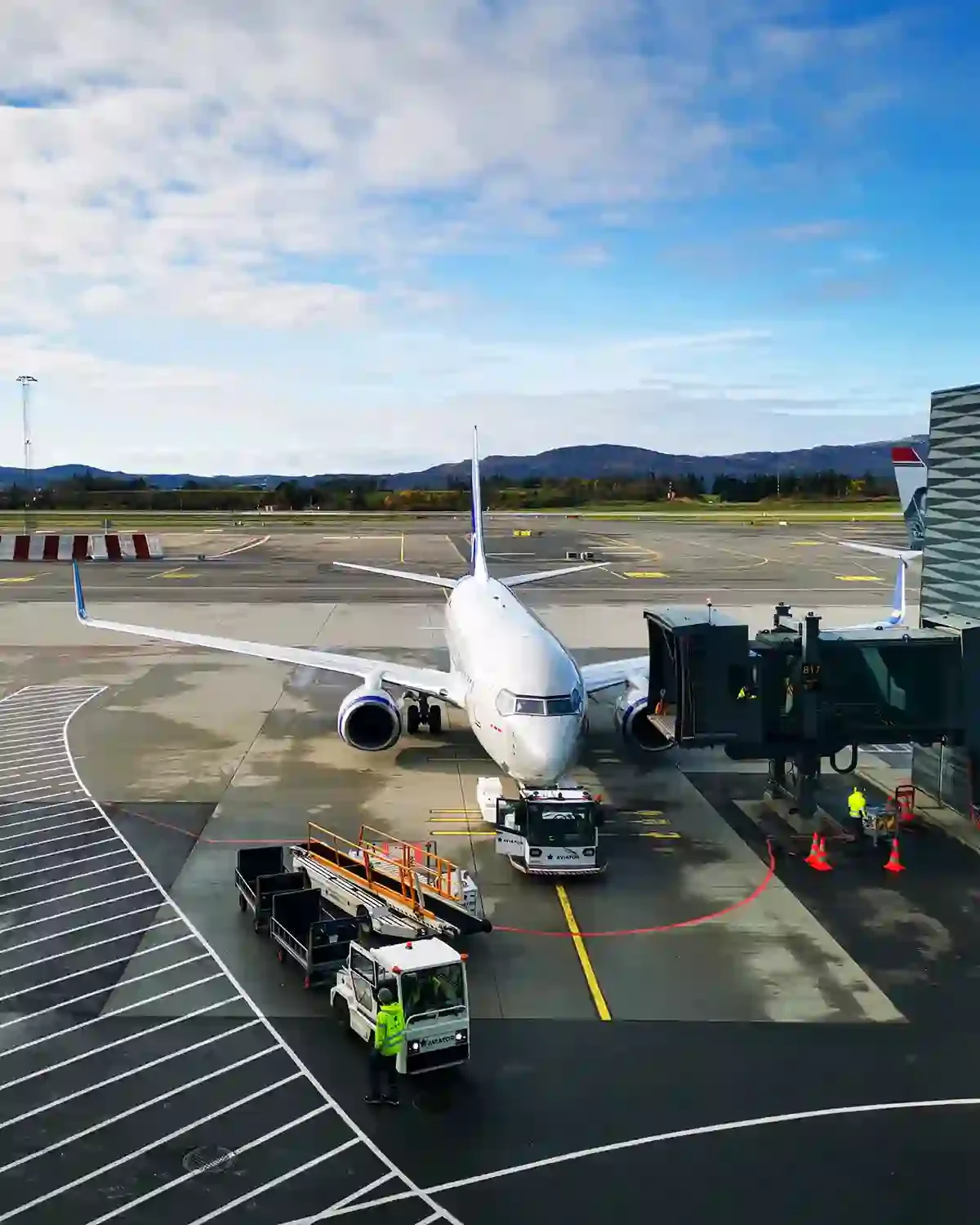 Påvirkes av høye drivstoffpriser – kansellerer over 100 avganger i Norge