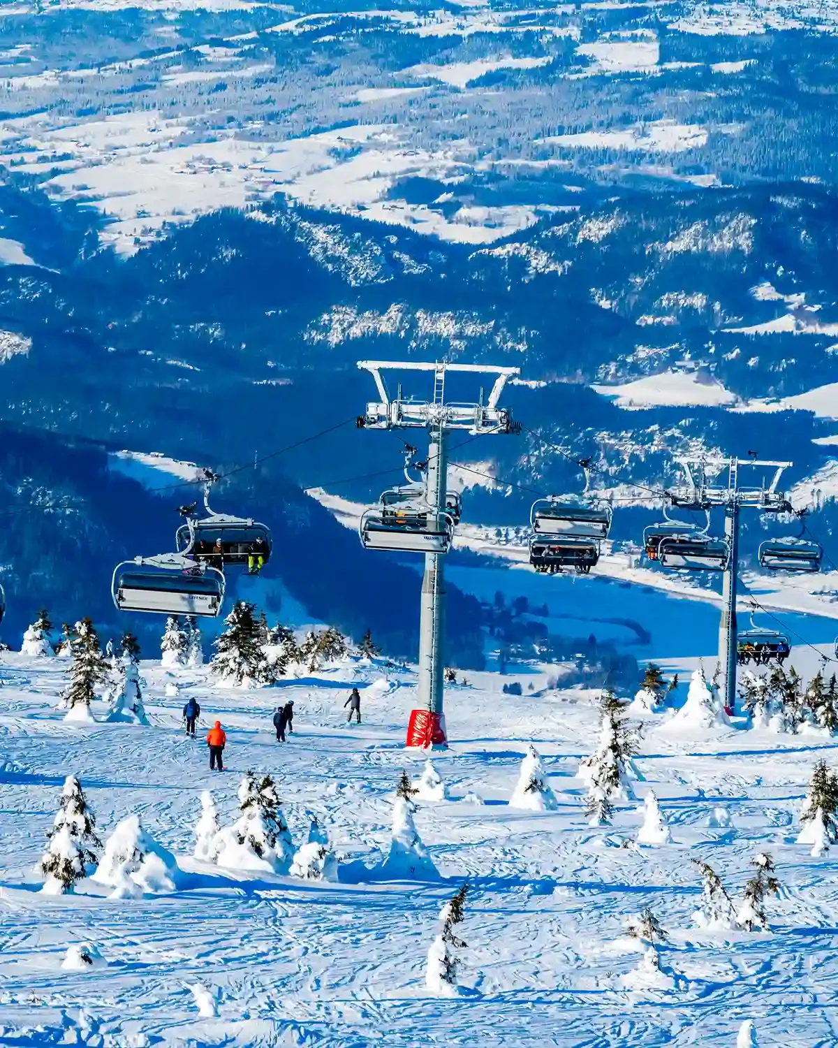 – Vi har glemt å fortelle flyselskapene at vi er Europas skihub