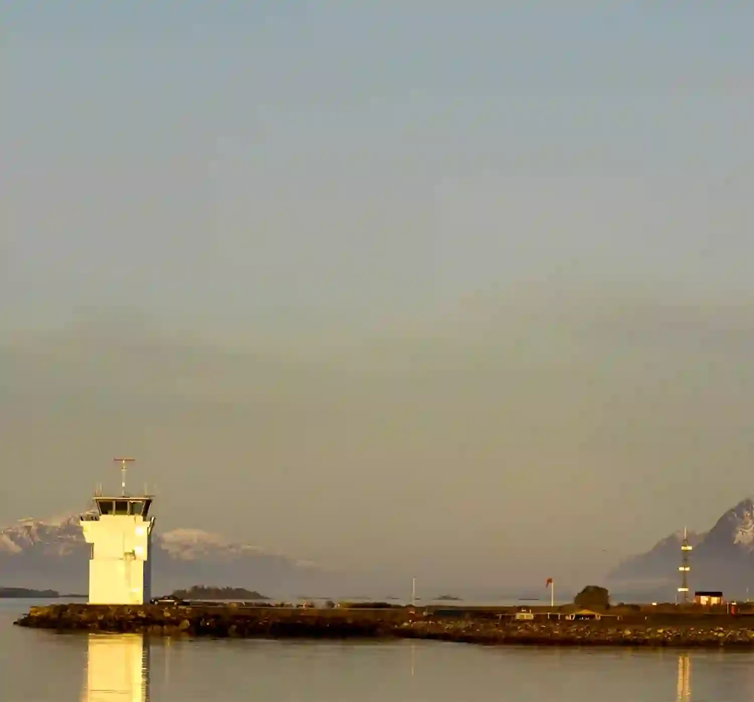 Bekymringsfull utvikling for Molde lufthavn