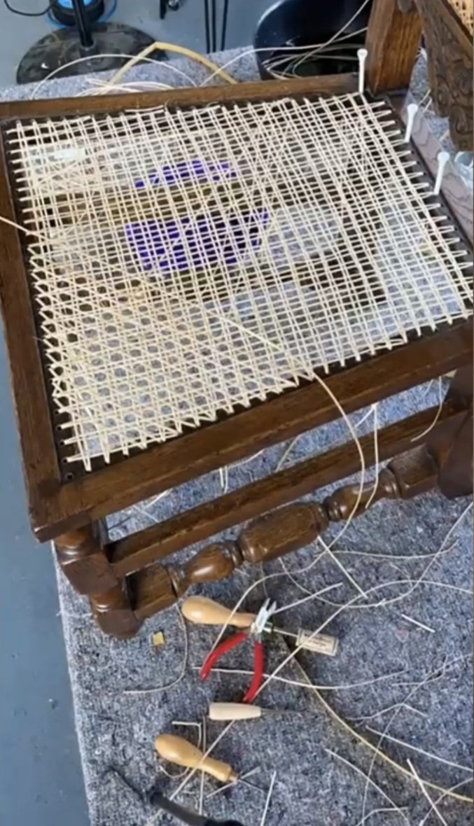 Intimate Chair Weaving Workshop