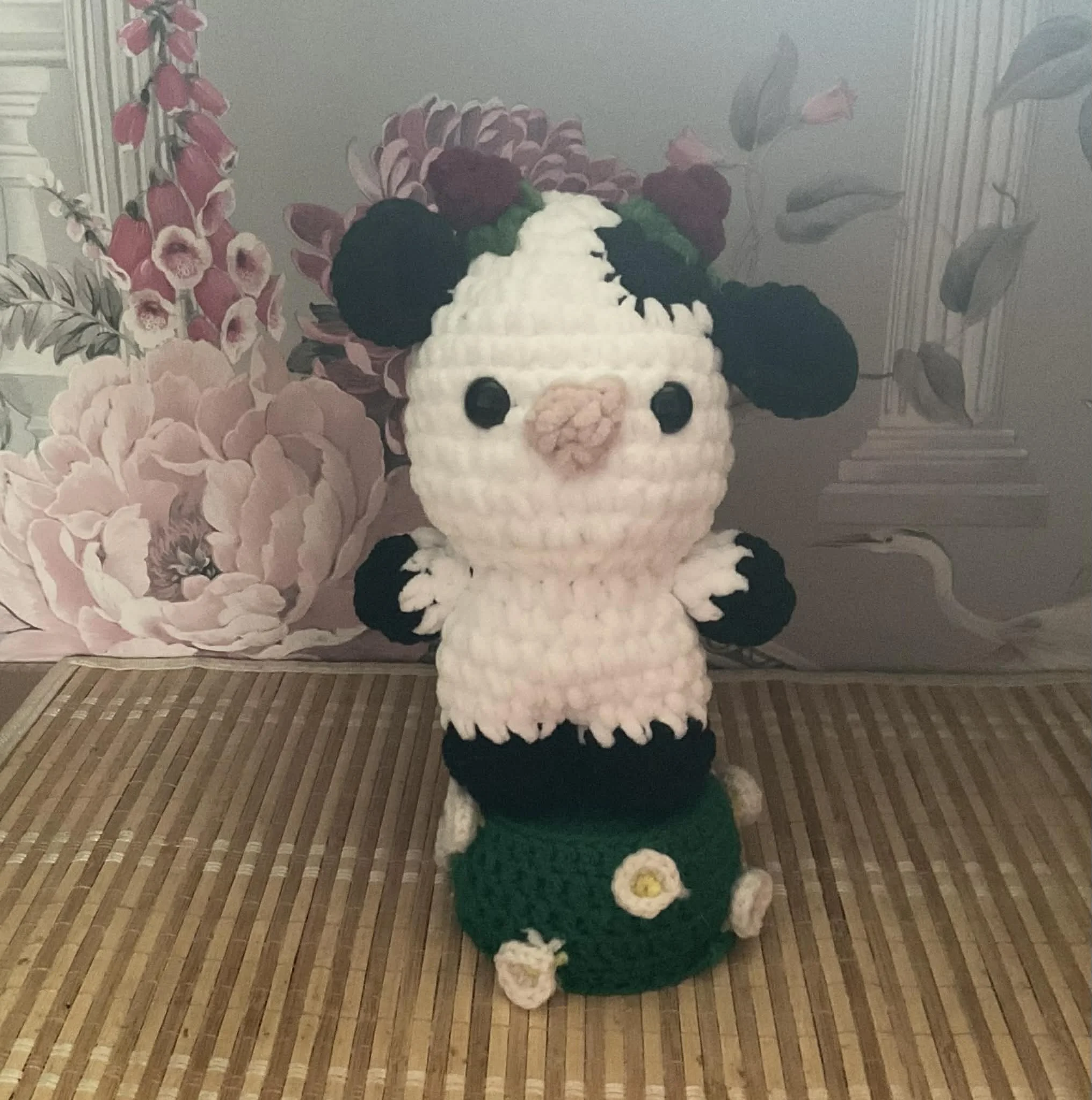 Clueless Strawberry Cow🍓🐮