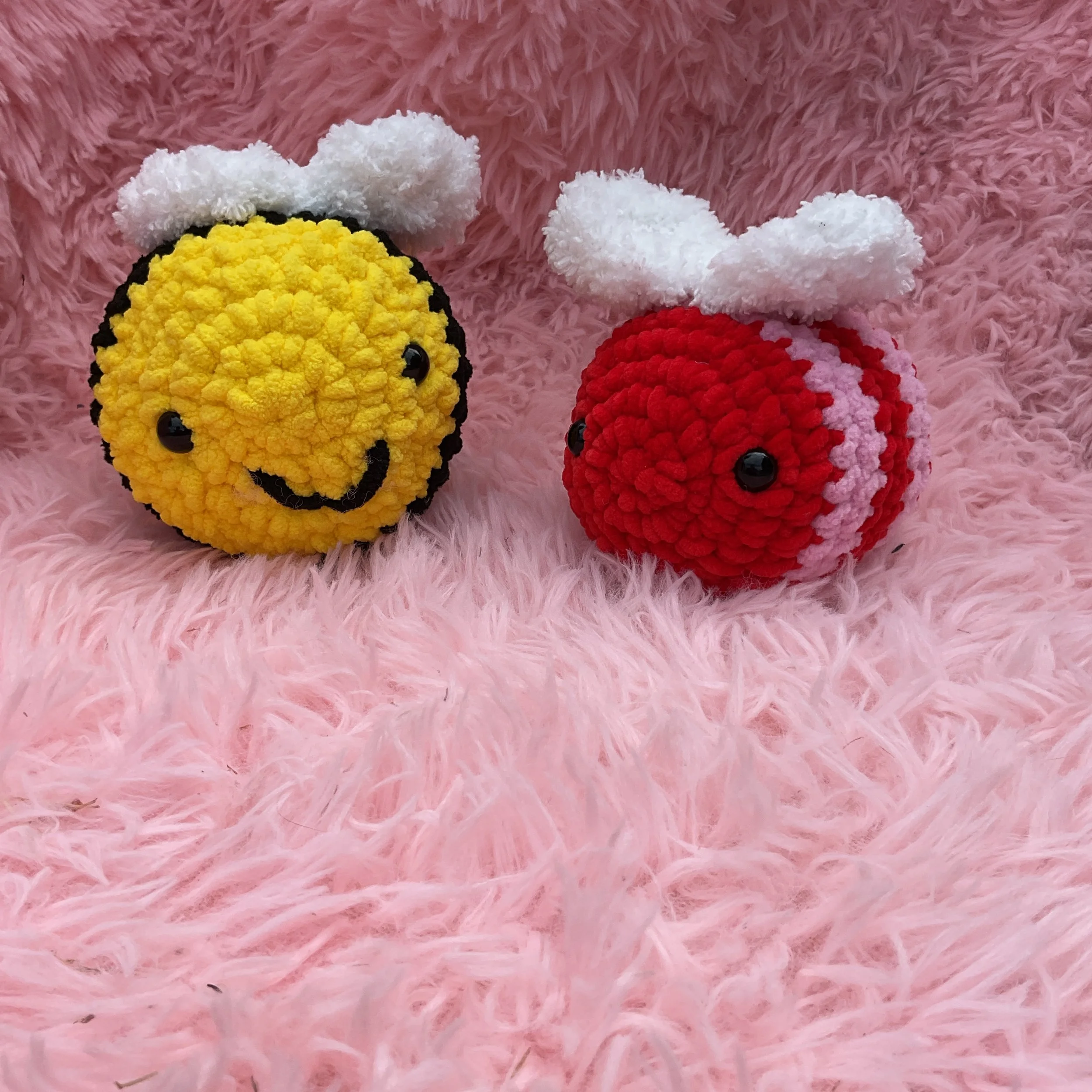Medium chonky bees! 🐝🐝