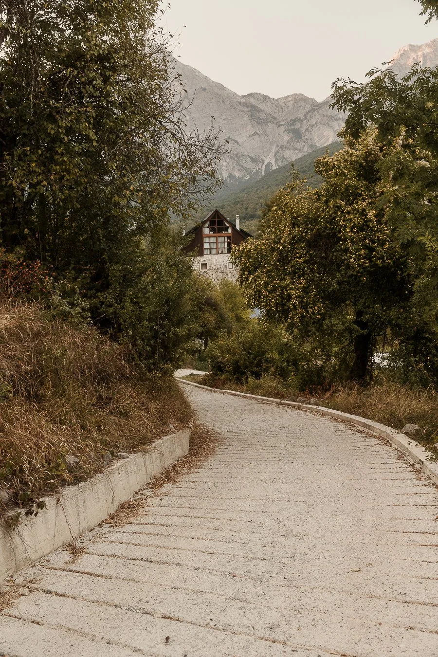 100926 Amy Harper Fotografie Albania-005.jpg