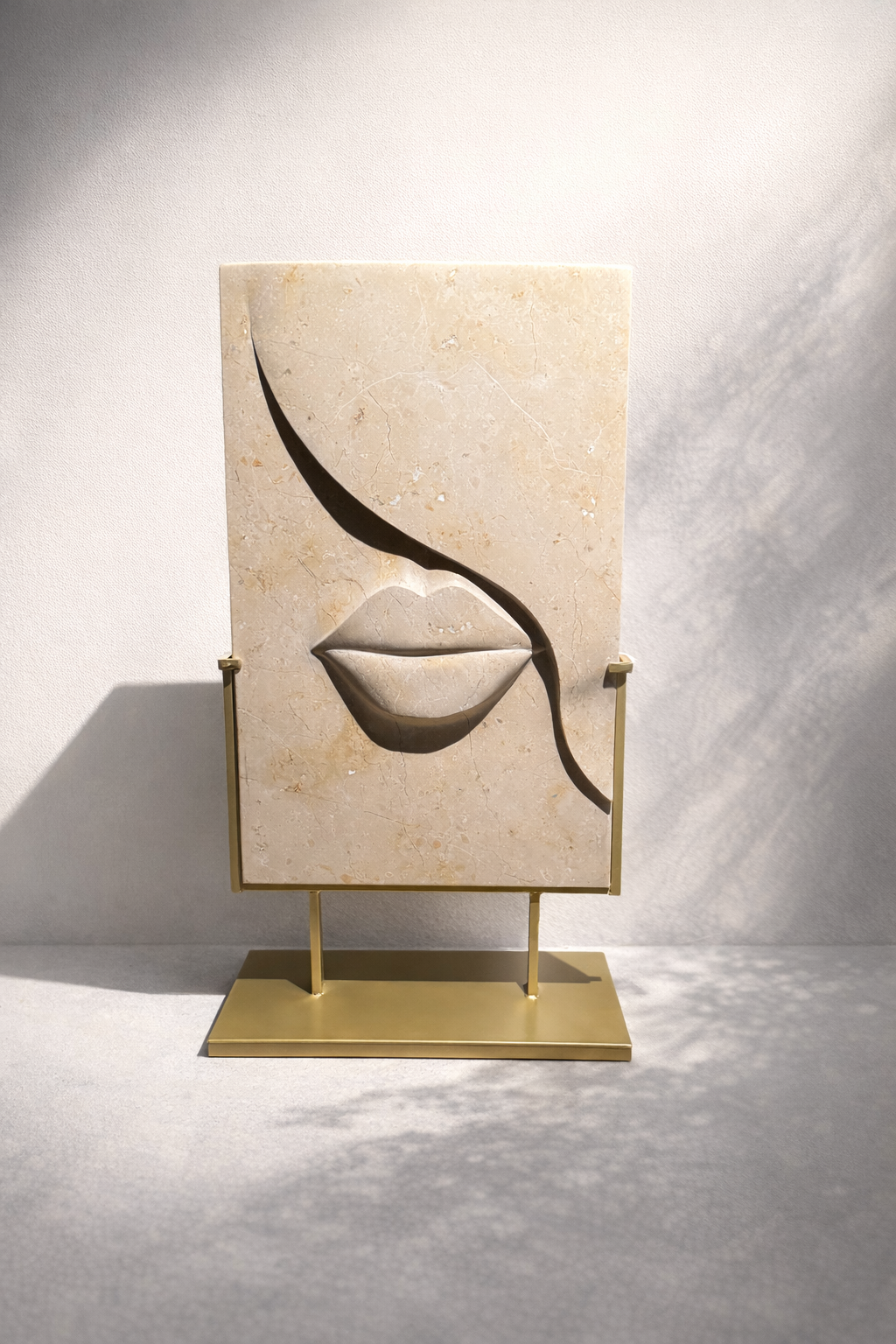 N°4 – Bouche (H 60 cm x L 38 cm x P 6.5 cm)