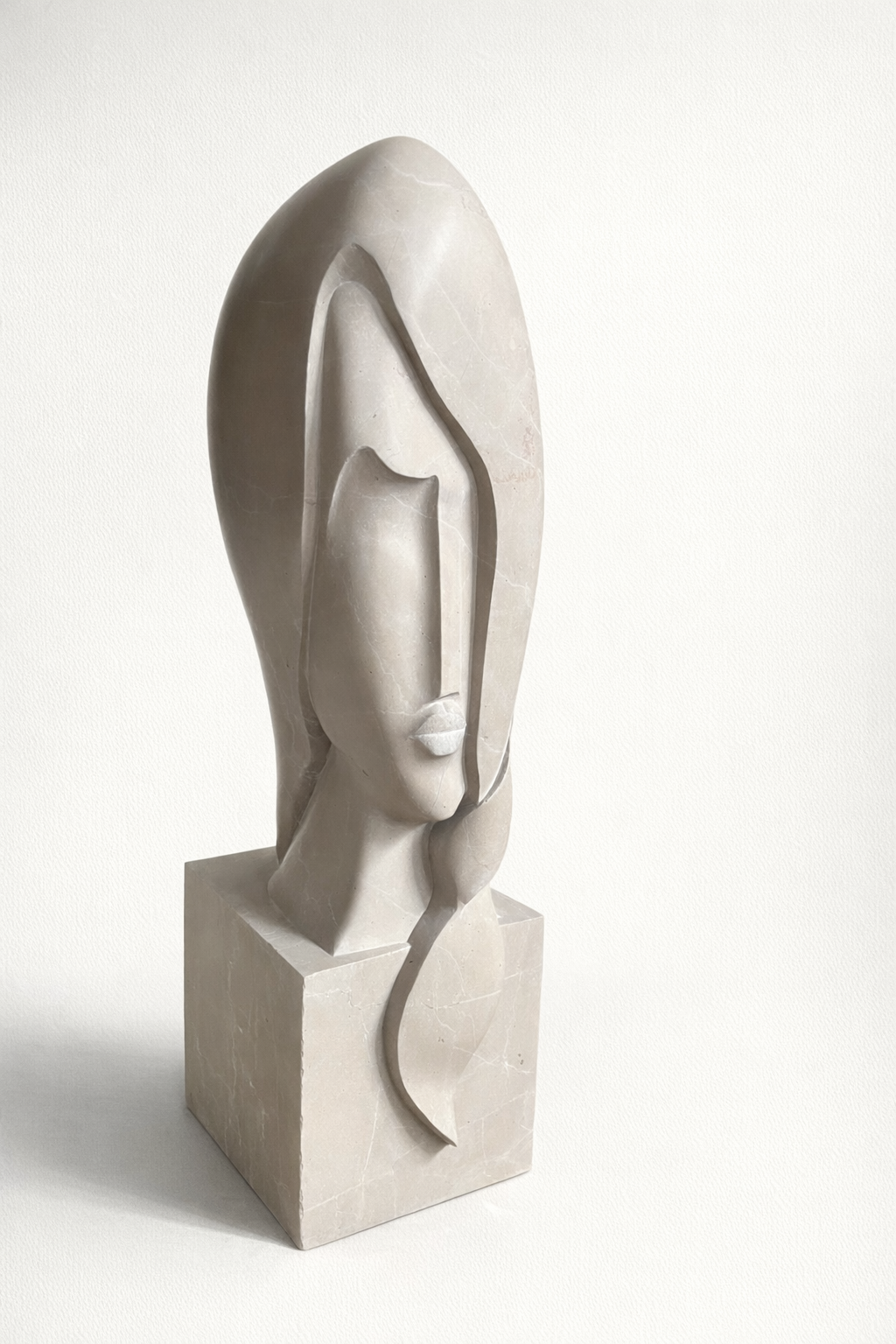 ELISE - Pierre calcaire (H 64 cm x L 18 cm x P 24 cm)