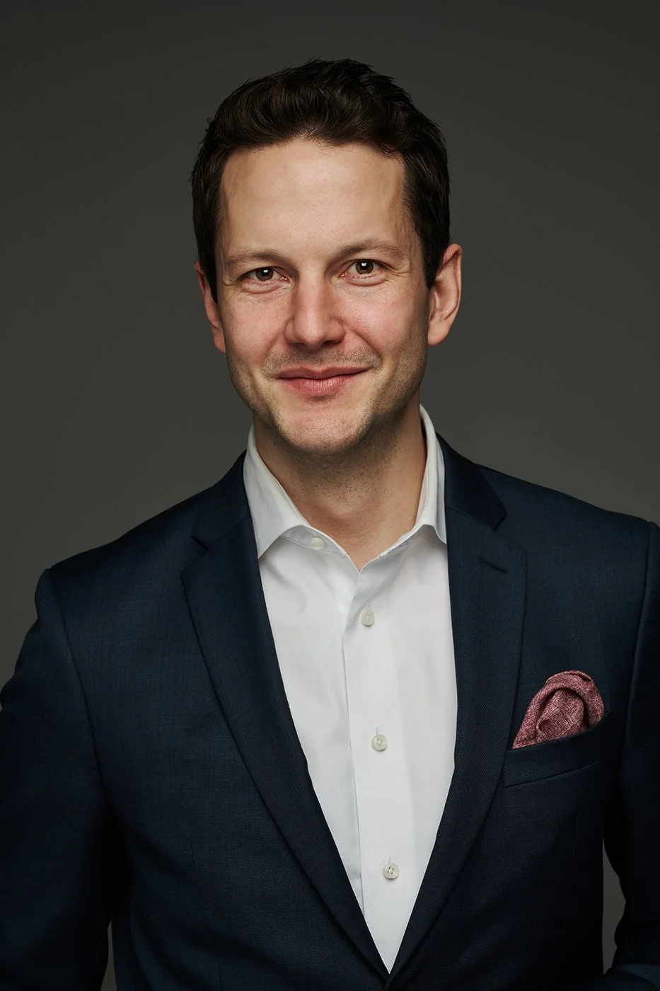 Henkilövalokuvaus studio Tampere. Studio Nyyssönen Tammelassa.